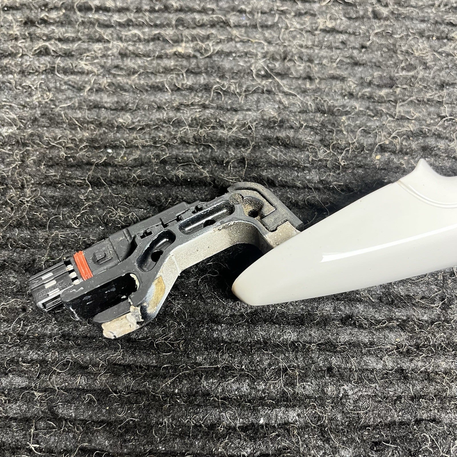 ☑️ 08-10 BMW 135i E82 Front Left Driver Exterior Comfort Door Handle White OEM