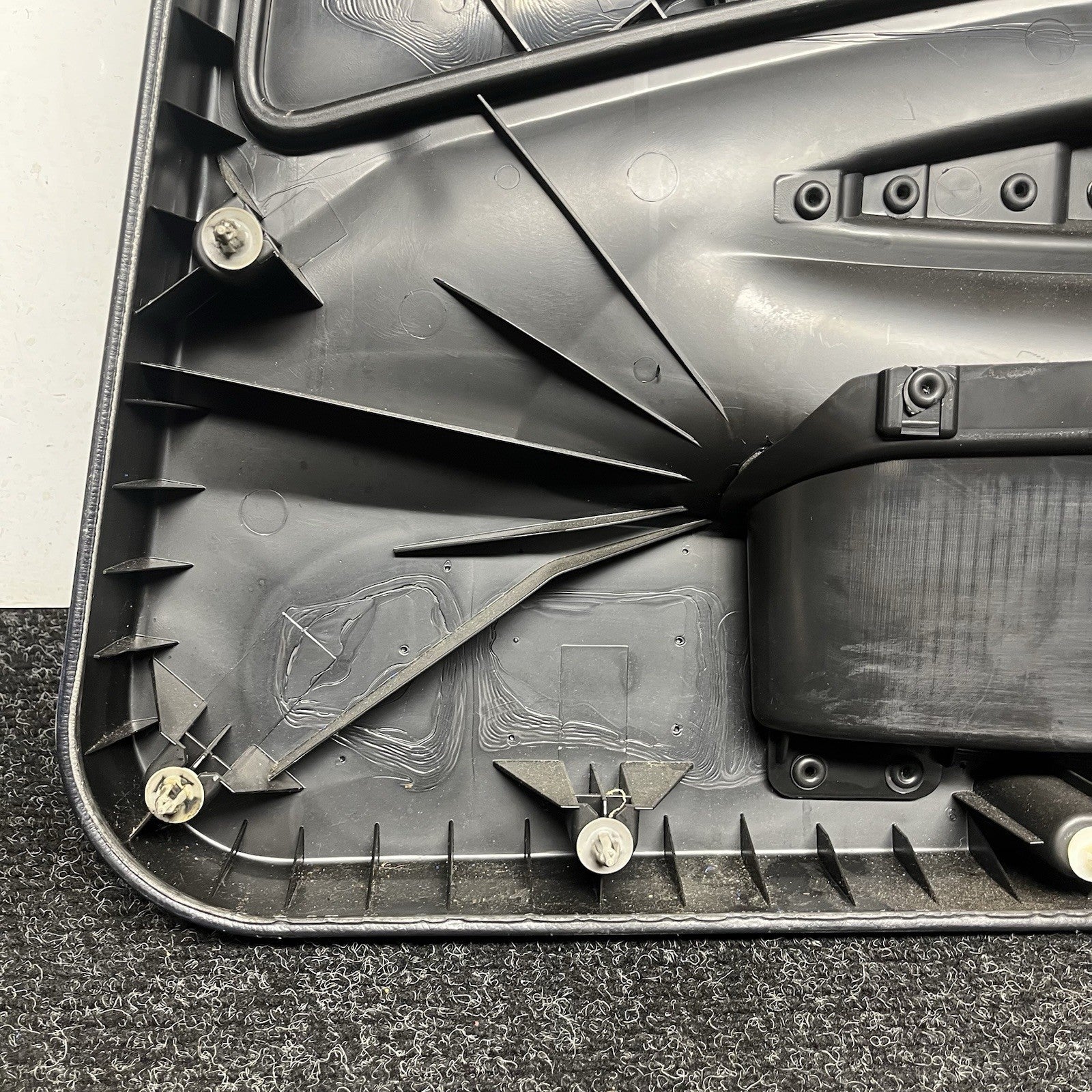 ☑️ 08-13 BMW E88 E82 135i 128i Front Driver Door Card Panel Vinyl Black