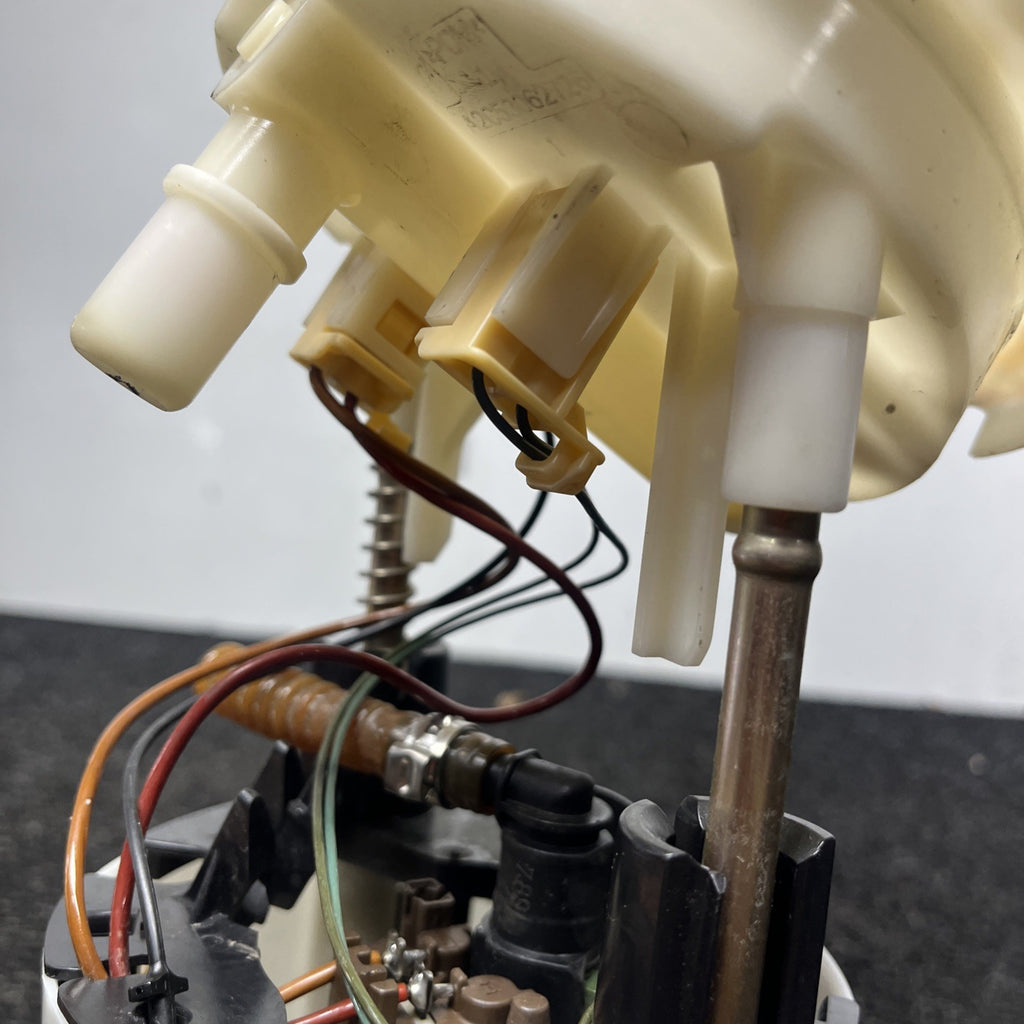 ☑️ 06-13 BMW E82 E88 E90 E91 E92 E93 128I 135I 328I 335I Fuel Pump Sending OEM