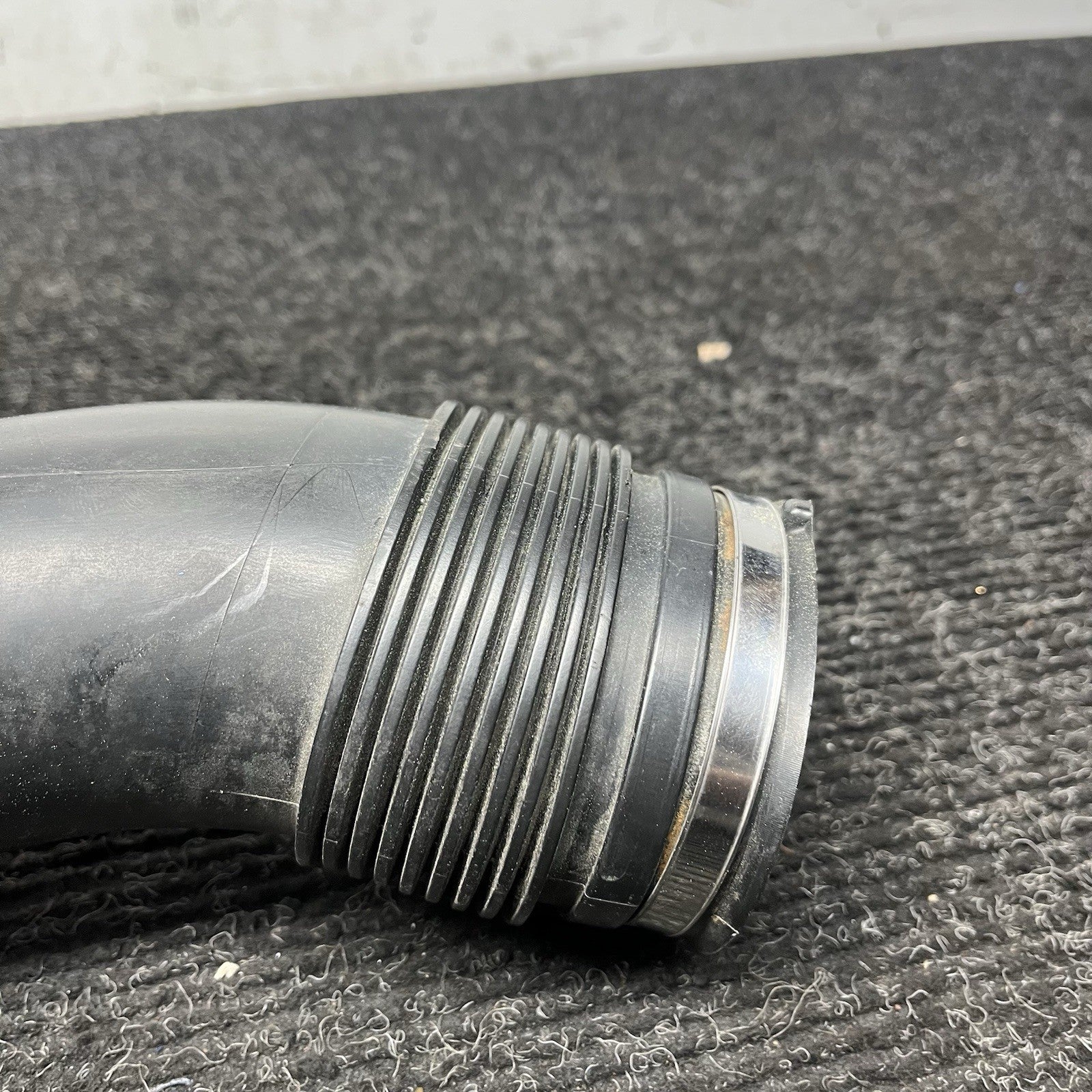 ☑️ BMW F15 X5 X6 35i 3.0L Air Intake Cleaner Duct Tube 7605585 OEM