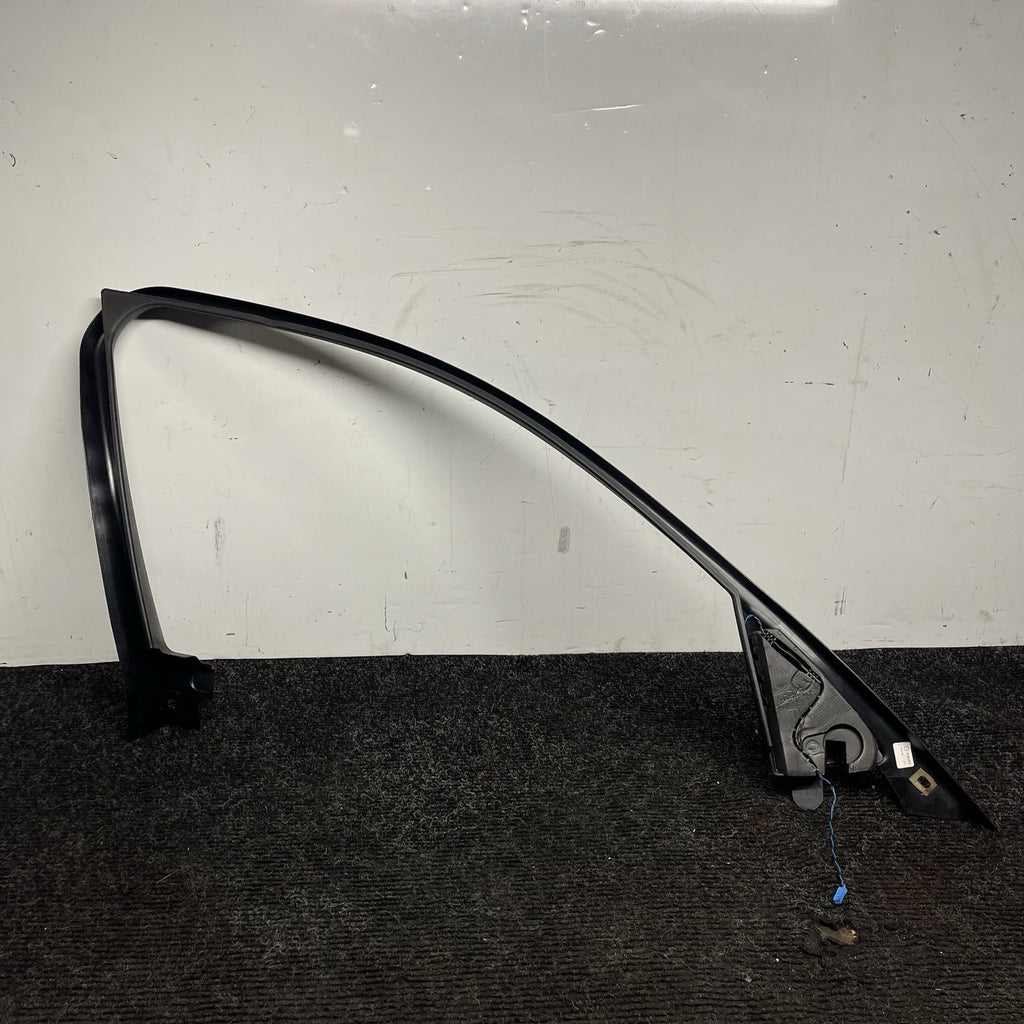 ☑️ 2012-2015 BMW 320i F30 Front Passenger Door Window Frame Trim 7259384 OEM