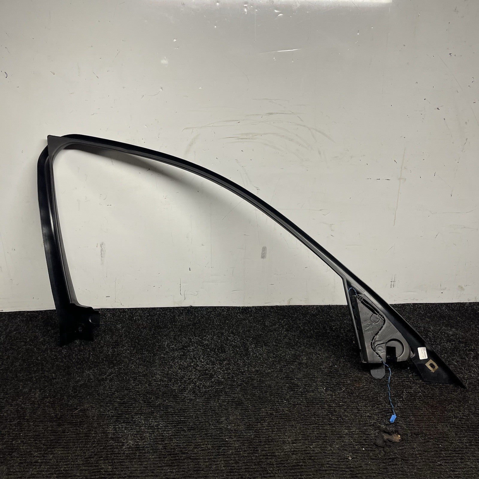 ☑️ 2012-2015 BMW 320i F30 Front Passenger Door Window Frame Trim 7259384 OEM