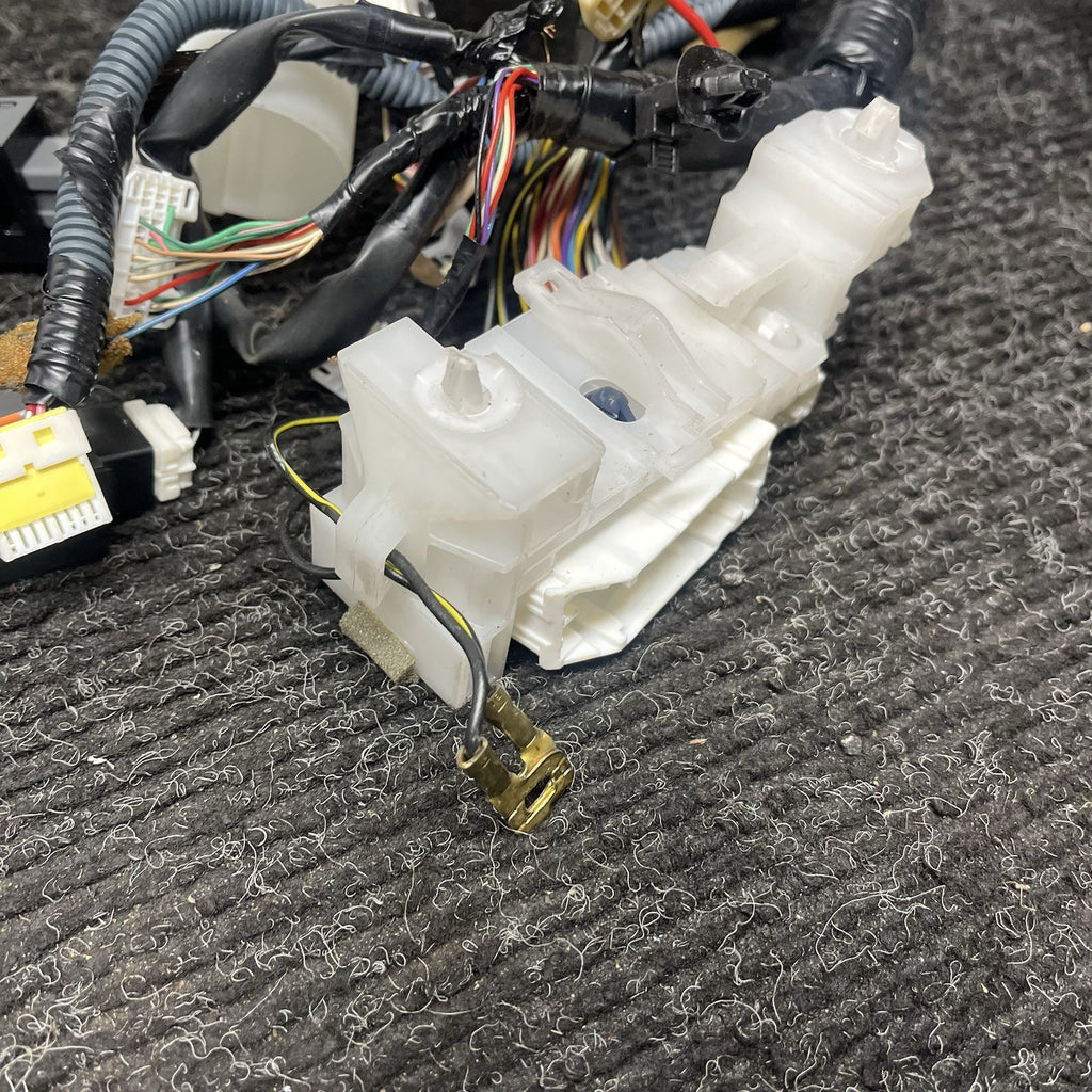 ☑️ 2013 Scion FRS 10 Series Auto Dash Instrument Wiring Harness 81302CA410 OEM