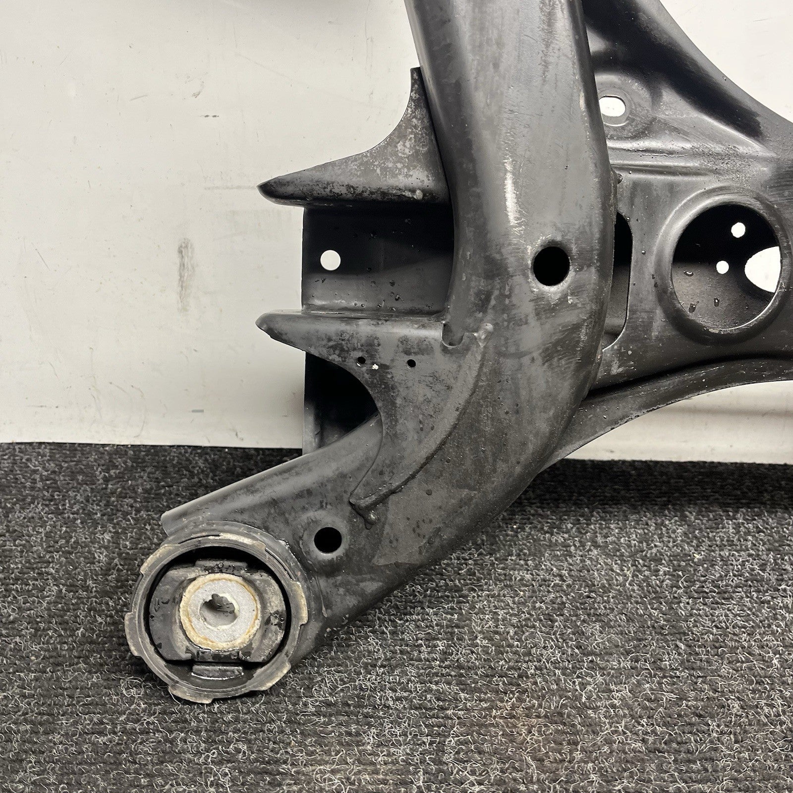 ☑️ 07-15 Audi Q7 Front Suspension Crossmember Subframe Genuine OEM 7L0499030T