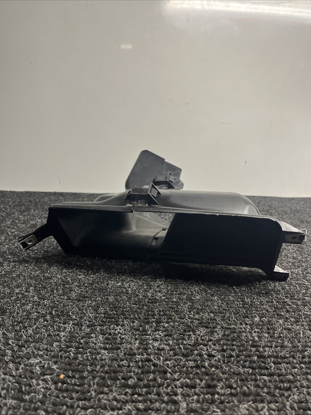☑️ 07-13 BMW E92 E93 335i 335xi Coupe Convertible Air Duct Front Right 8045348