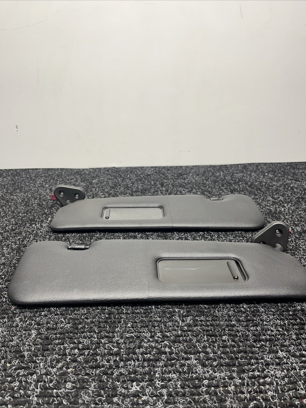 ☑️ 07-13 OEM BMW E88 E93 128 328 335 M3 Convertible Driver Passenger Visor SET