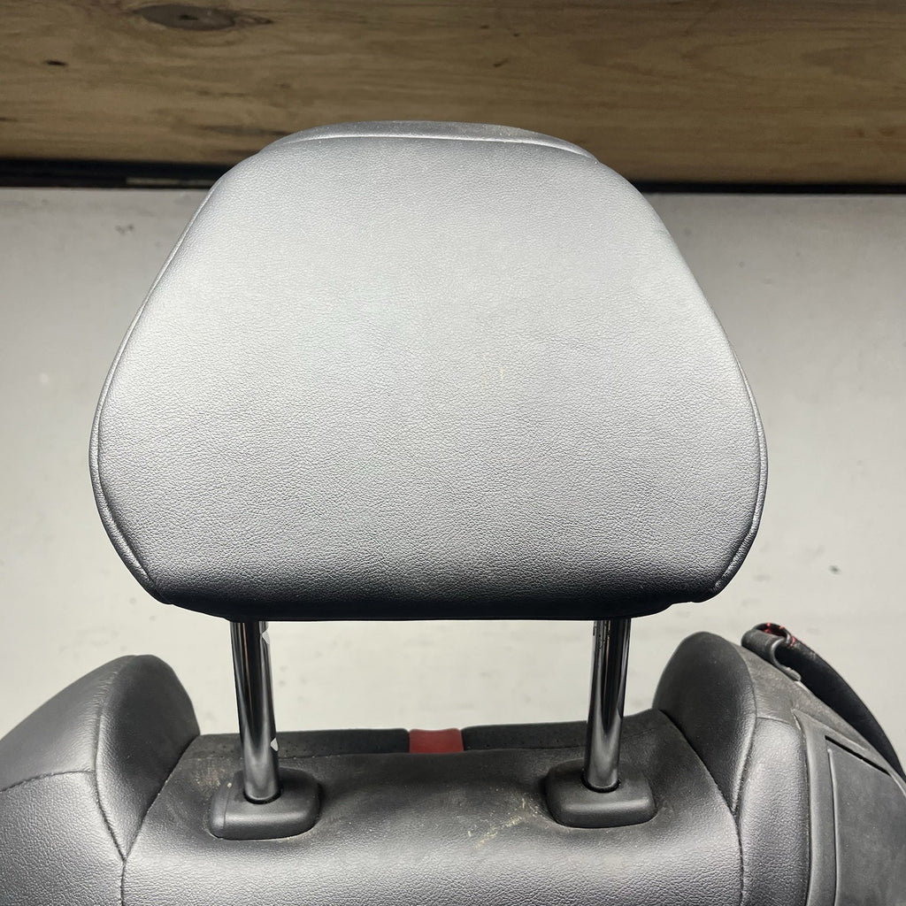 ☑️ 2022-2025 Subaru Brz Front Right Passenger Seat 64150CC060VL BLACK RED SUEDE