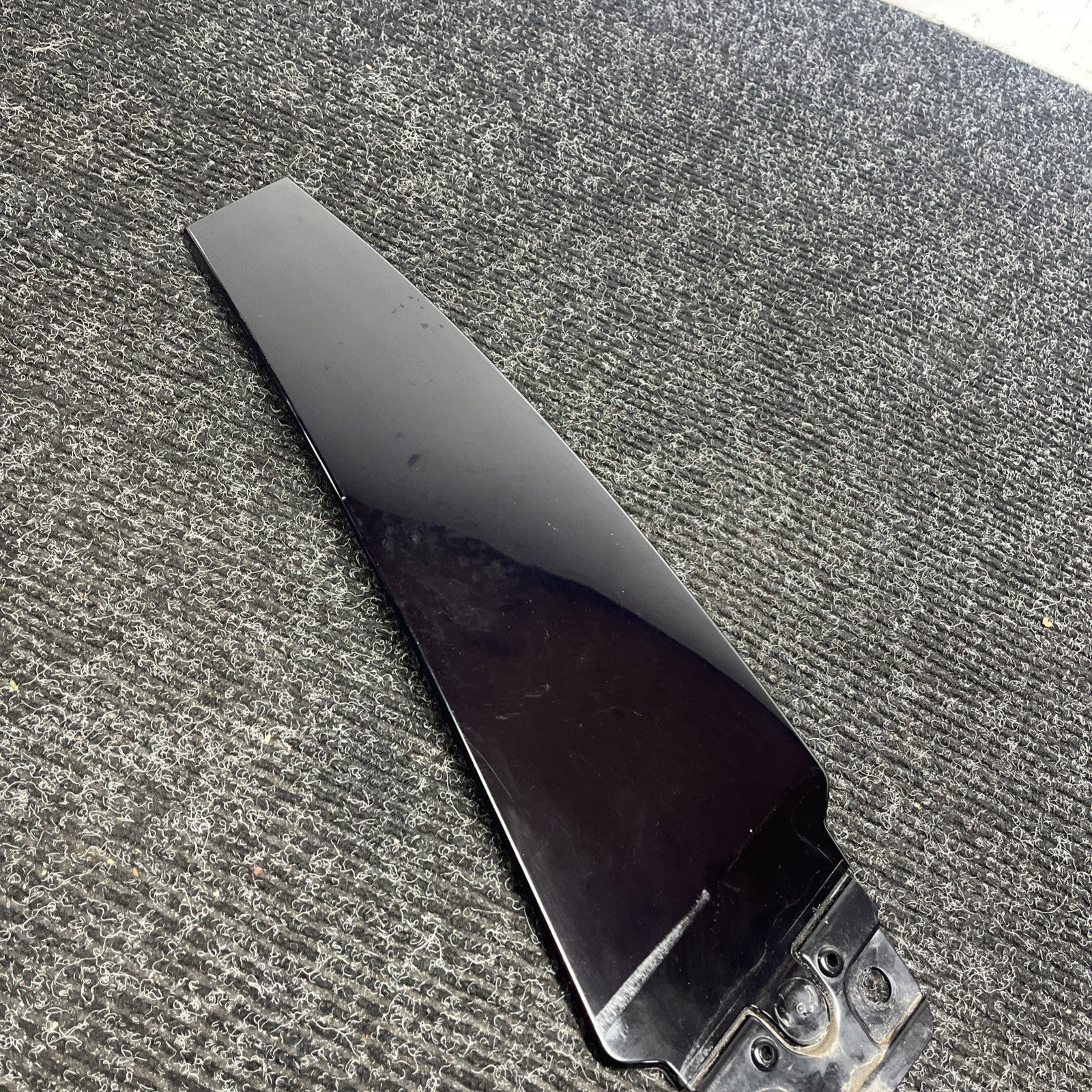 ☑️ 14-17 Maserati Ghibli Front Left Driver Side Door Pillar Trim Panel OEM