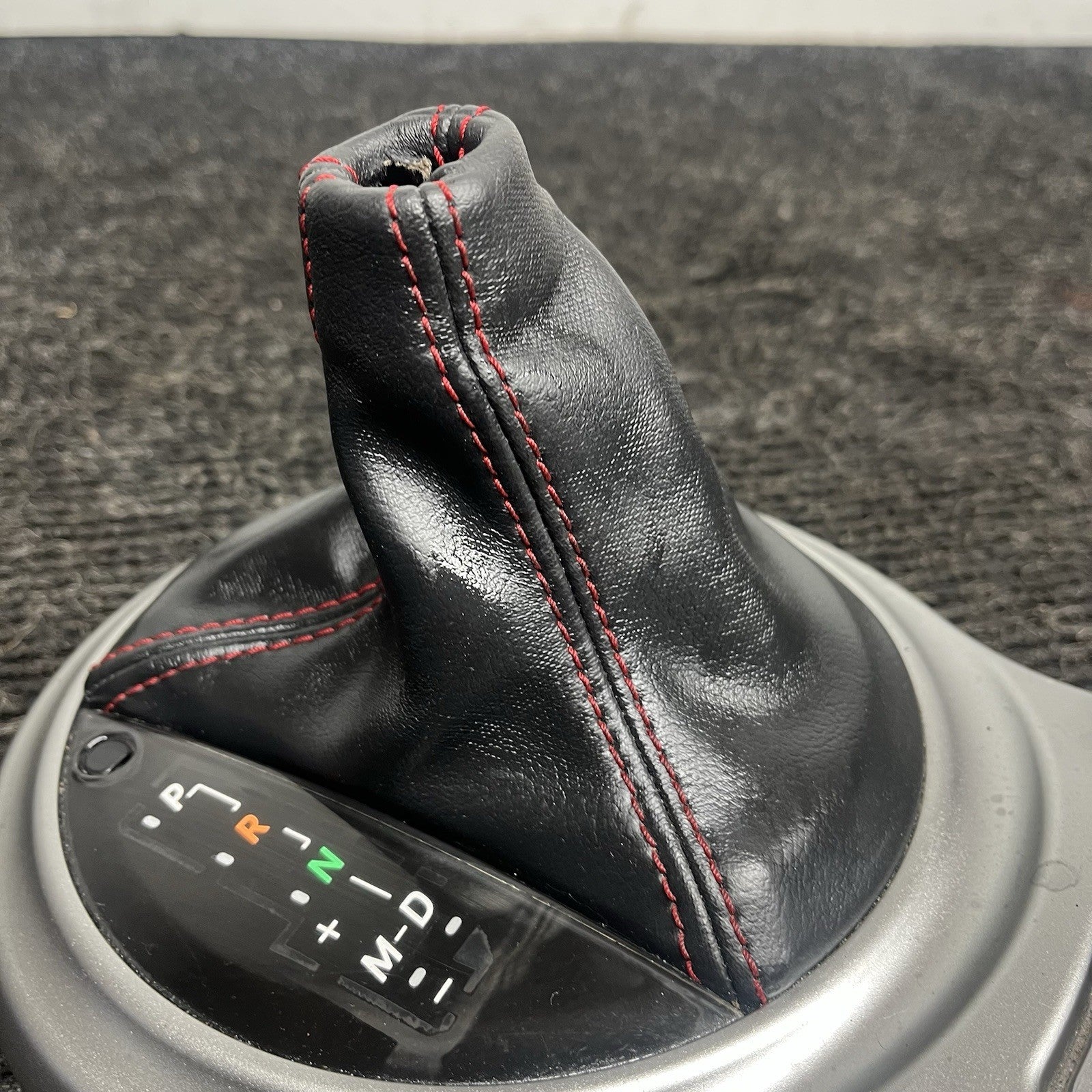 ☑️ 13-20 TOYOTA 86 BRZ FRS AUTOMATIC SHIFTER TRIM LEATHER BOOT RED STITCHING OEM