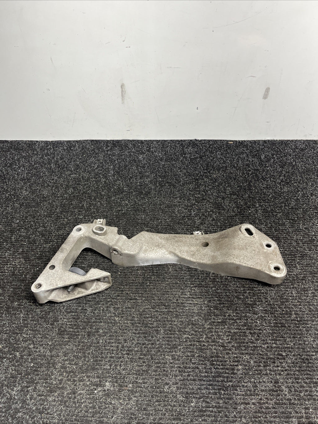 ☑️ 06-19 BMW E92 F30 F32 328XI 335XI 428XI AWD Transmission Mounting Bracket OEM