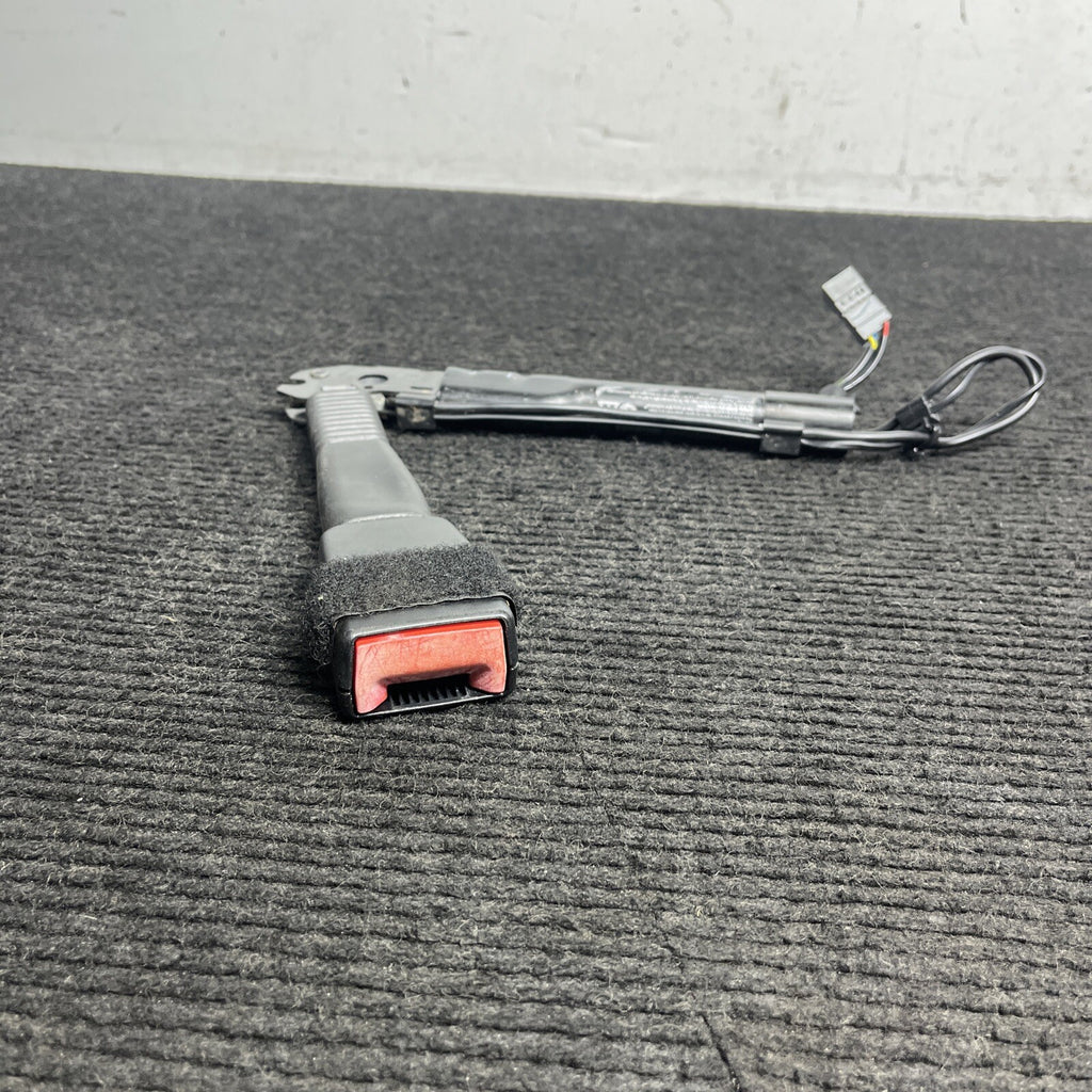 ☑️ 06-13 OEM BMW E82 E88 E90 E92 Right Passenger Seat Belt Buckle Tensioner