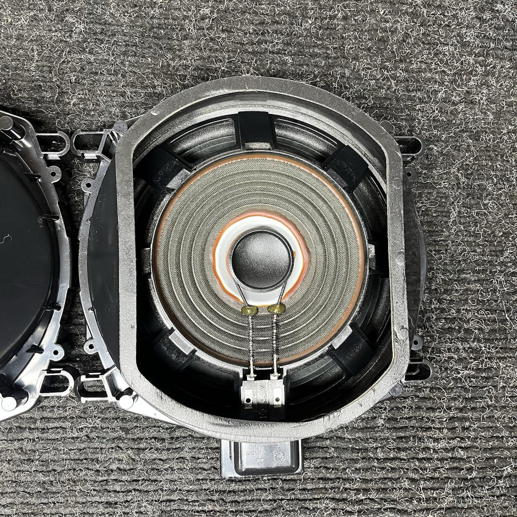 ☑️ 2011-2014 BMW X3 X5 Floor Speaker Subwoofer Pair 65139218695 OEM