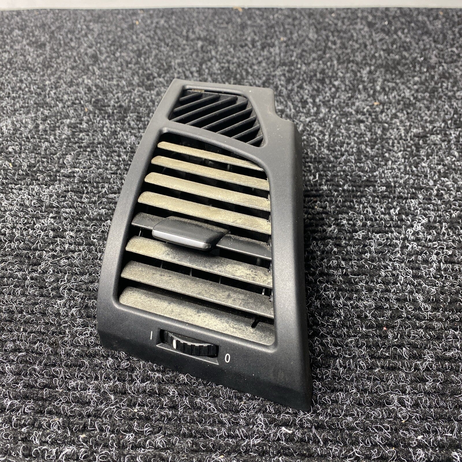 ☑️ 08-13 OEM BMW E82 E88 135i 128i Coupe Dash Right Passenger Side Air Vent