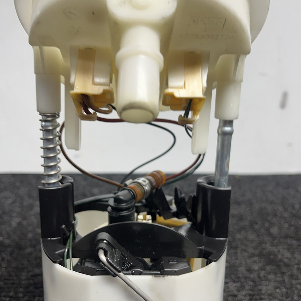 ☑️ 06-13 BMW E82 E88 E90 E91 E92 E93 128I 135I 328I 335I Fuel Pump Sending OEM