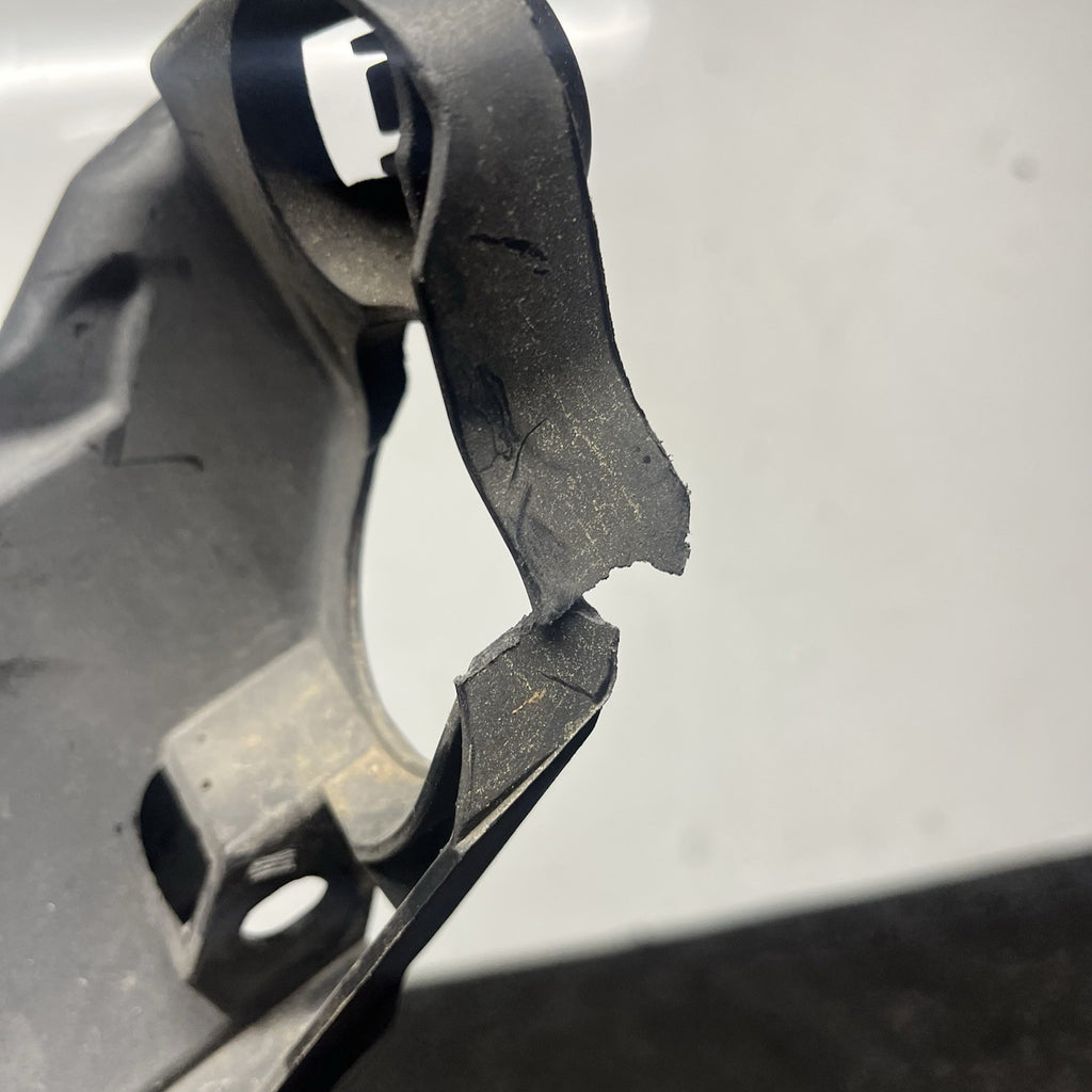 ☑️ 07-10 OEM BMW E92 E93 328 335 Right Passenger Headlight Bracket Carrier Mount