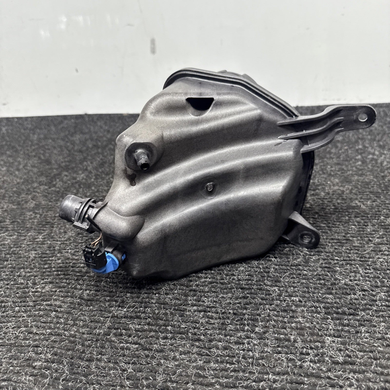 ☑️ 11-13 BMW E88 E90 E92 1/3 Series Engine Radiator Coolant Tank Reservoir OEM