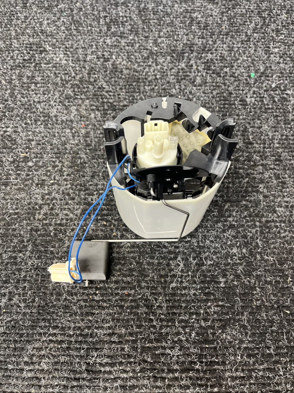 ☑️ 06-13 BMW E82 E88 E90 E91 E92 E93 128I 135I 328I 335I Fuel Pump Sending OEM