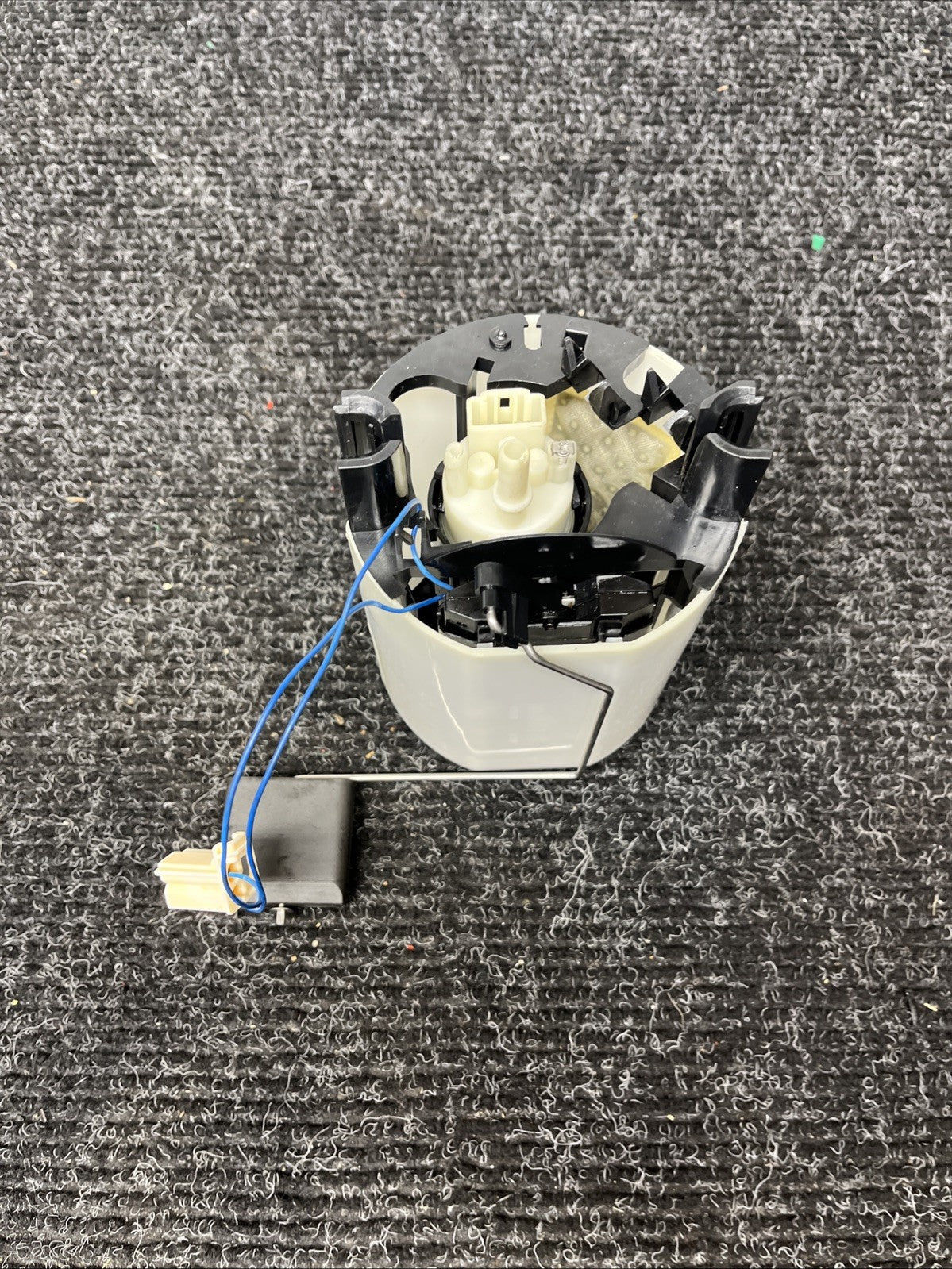 ☑️ 06-13 BMW E82 E88 E90 E91 E92 E93 128I 135I 328I 335I Fuel Pump Sending OEM