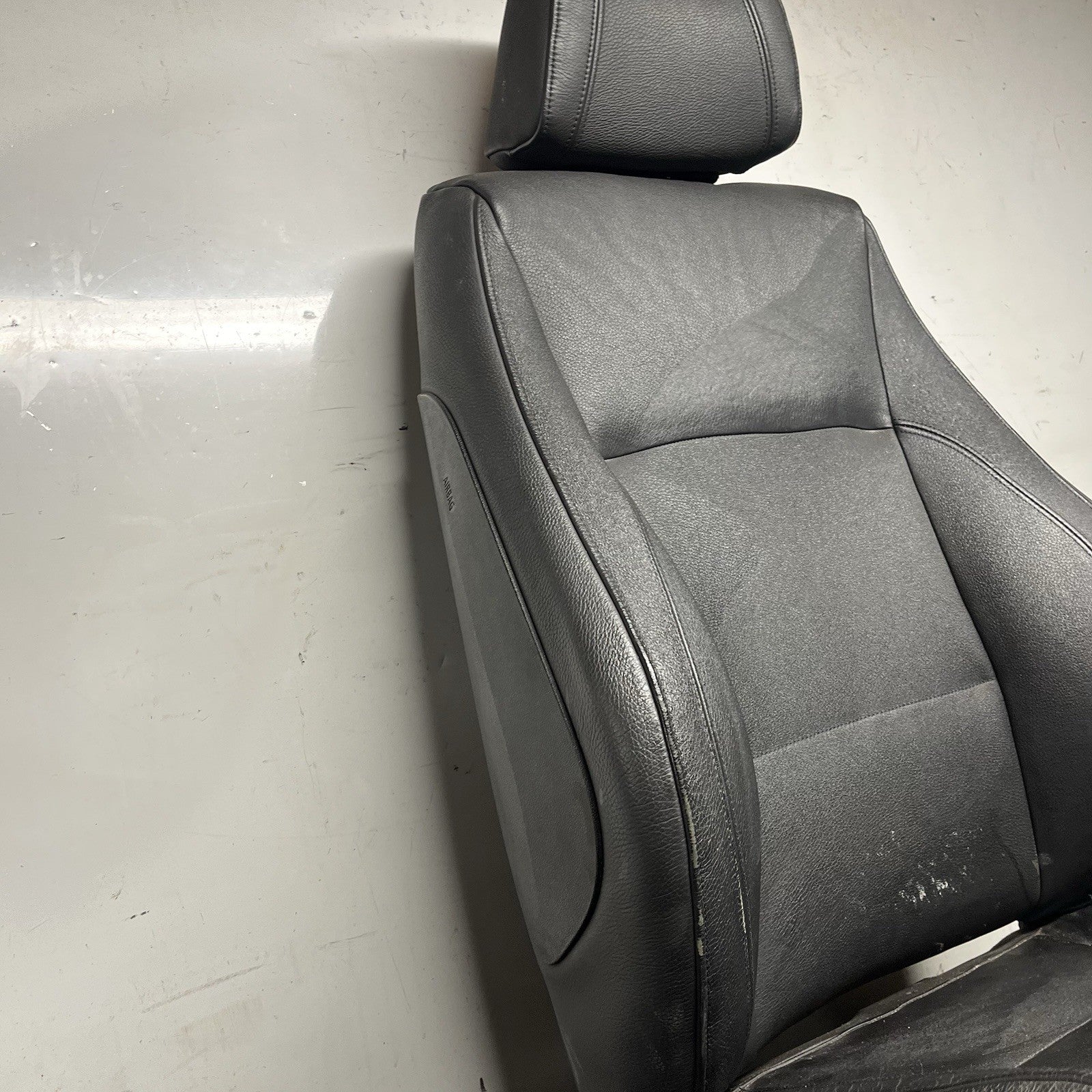☑️08-13 BMW E82 1Series Coupe Leather Front Right Passenger Sport Seat Black OEM