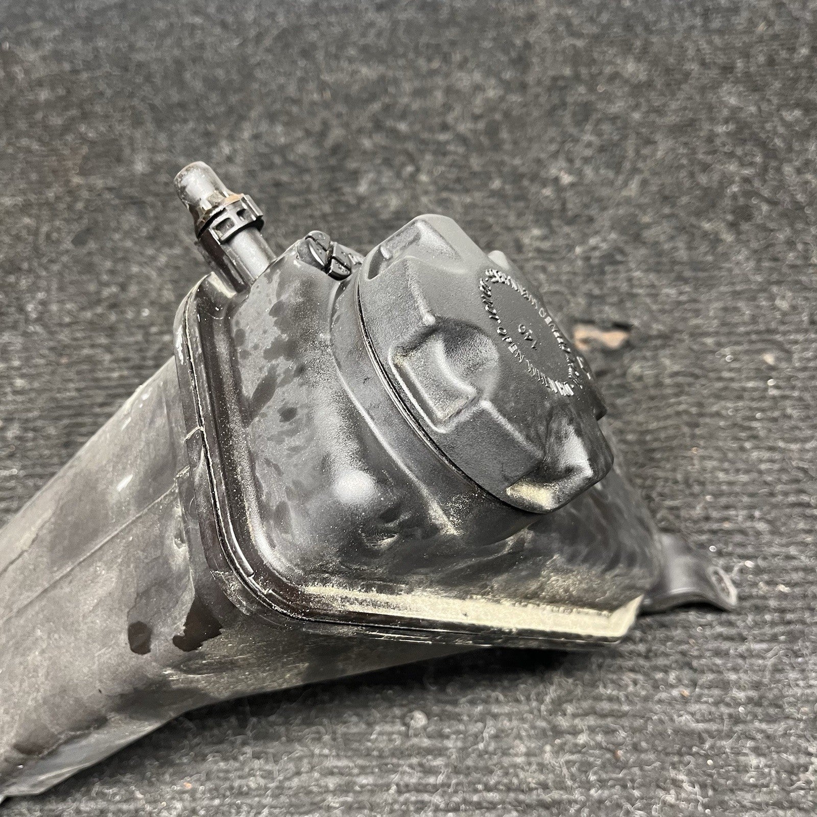 ☑️ 06-13 BMW E82 E88 E90 E92 E93 Radiator Expansion Tank Coolant Reservoir OEM