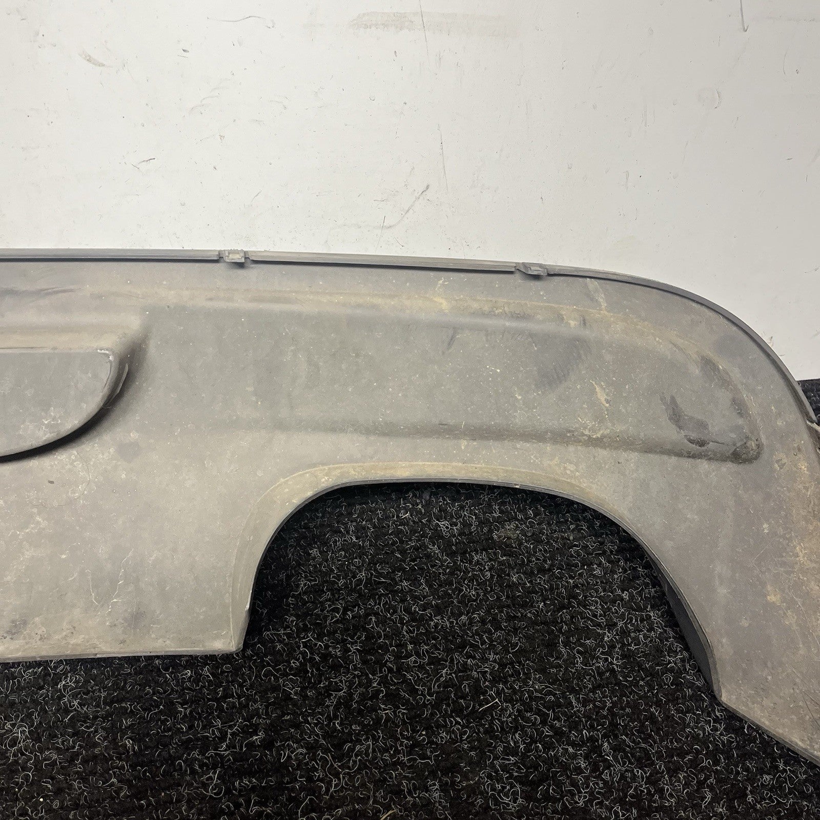 ☑️ 2008-13 BMW E82 E88 128I 135I M-SPORT REAR BUMPER DIFFUSER COVER OEM 8045506