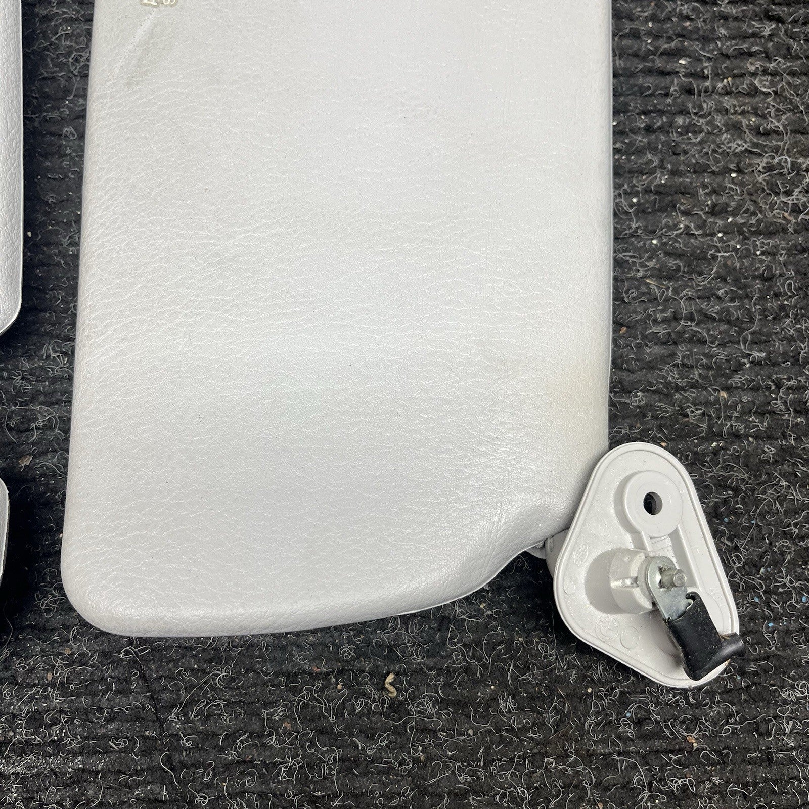☑️ 1995-1999 BMW E36 Coupe Sedan Sun Visor Pair Grey Vinyl Left Right OEM