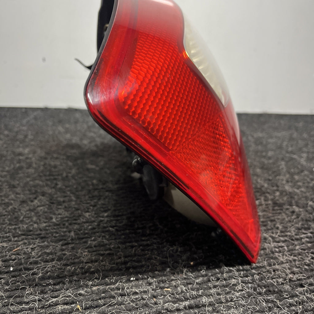 ☑️ 2002-2005 Audi A4 S4 Sedan 4 Door Left Driver Side LH Tail Light OEM