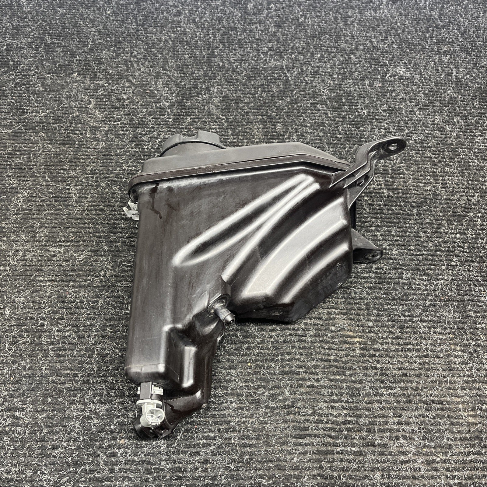 ☑️ 06-13 BMW E82 E88 E90 E92 E93 Radiator Expansion Tank Coolant Reservoir OEM
