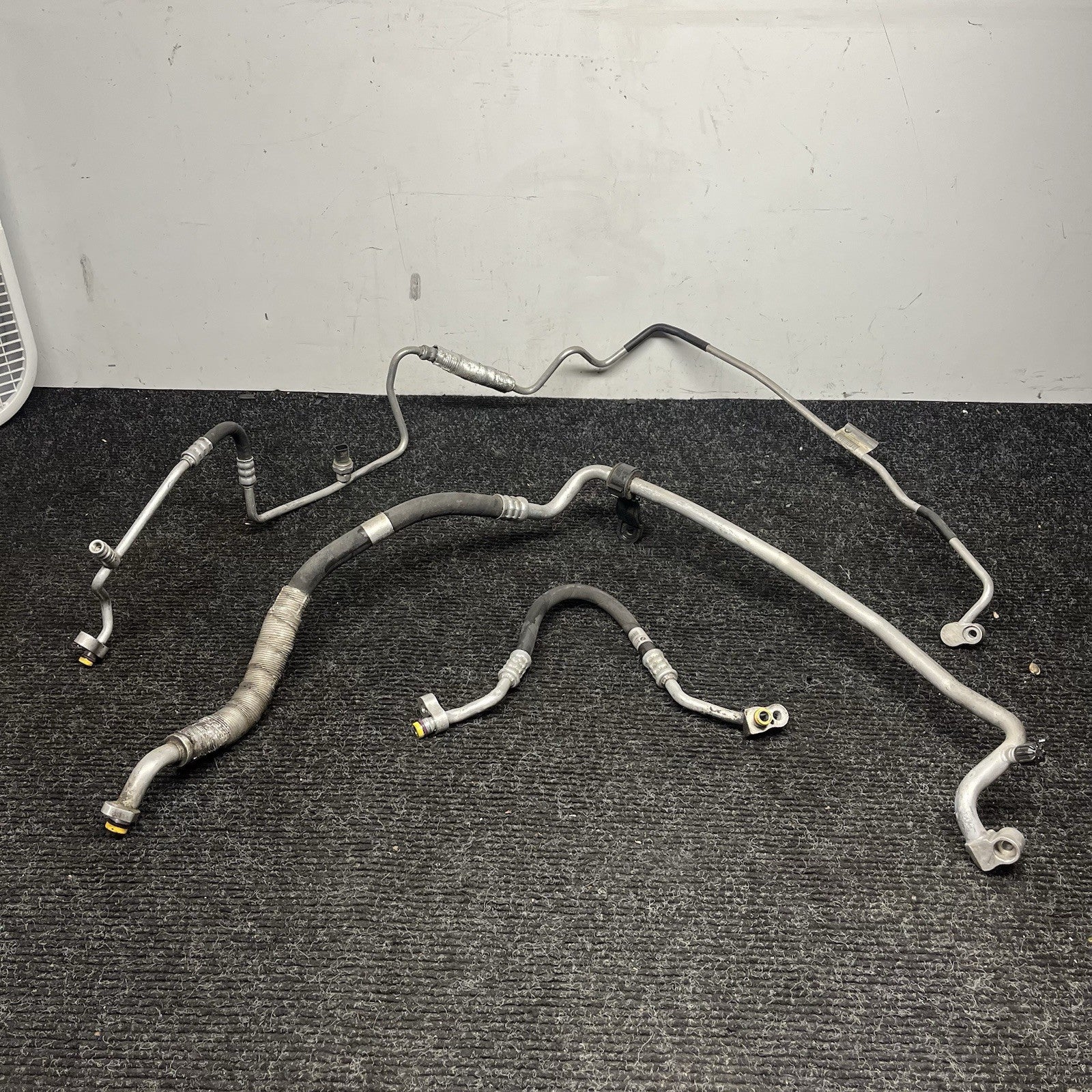 ☑️ BMW M3 E90 E92 E93 S65 ENGINE A/C HOSE SET REFRIGERANT PIPE CONDENSER LINES