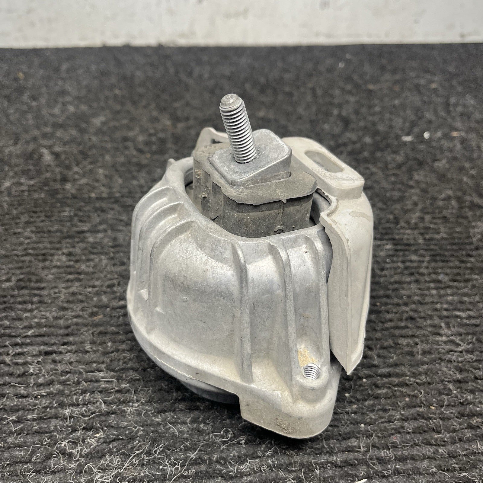 ☑️ OEM 2007-2013 BMW 328i 335i E90 E92 E93 Driver Engine Mount OEM
