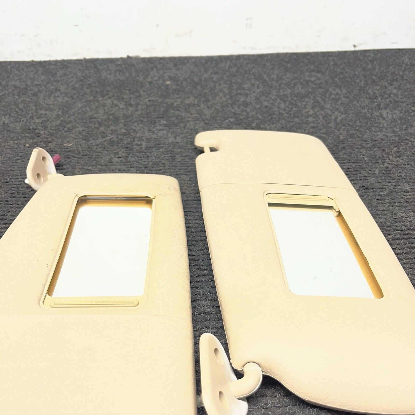 ☑️ OEM BMW E46 325i 330i Sun Visor Left Right Pair Tan 2001-2005 Sedan Coupe
