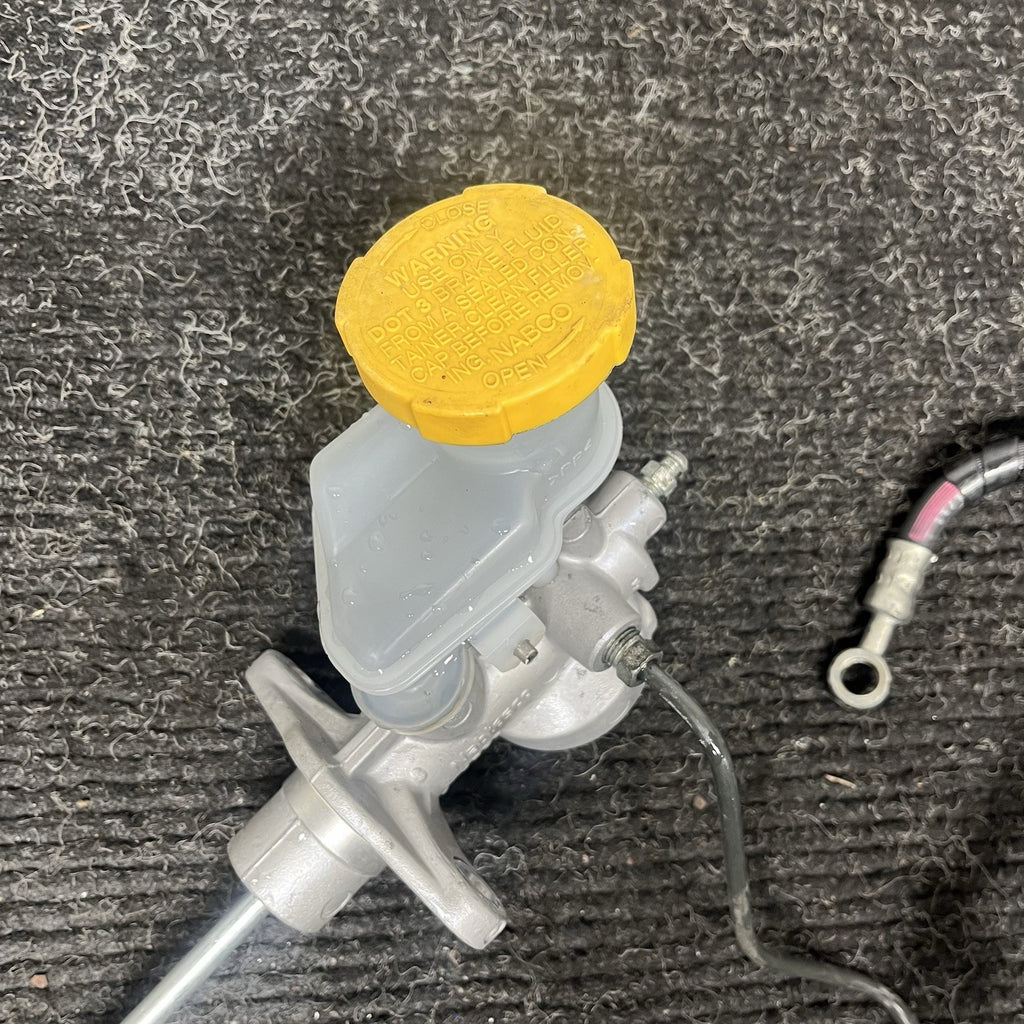 ☑️ 2008-2014 Subaru Impreza WRX STI Clutch Master Cylinder Reservoir 08-14
