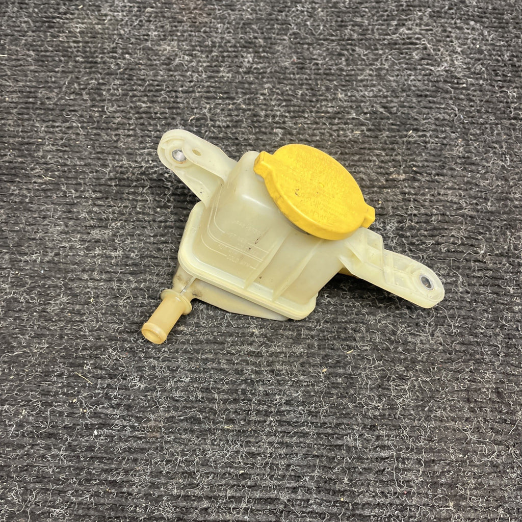 ☑️ 2015-2019 SUBARU WRX STI OEM  P/S POWER STEERING RESERVOIR BOTTLE