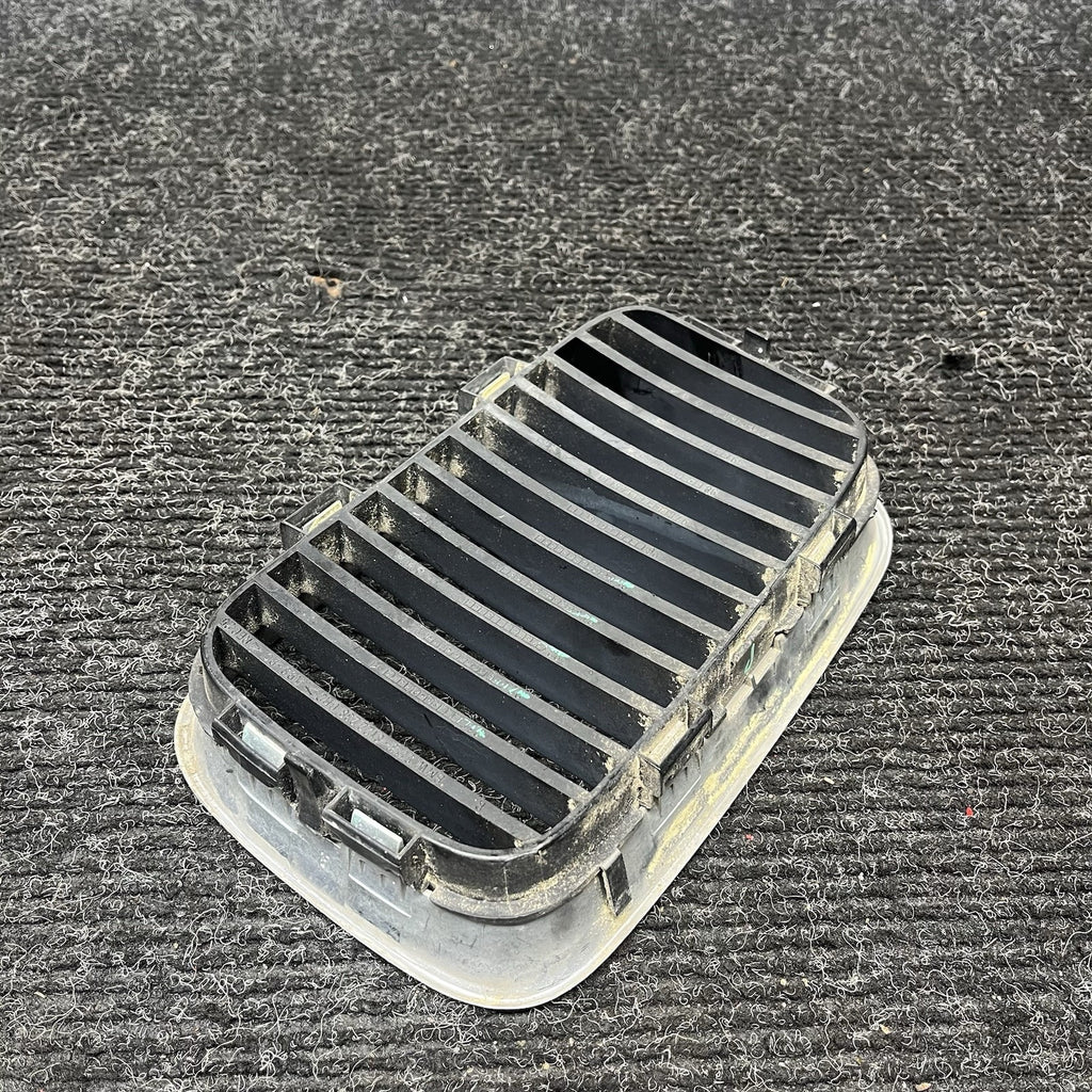 ☑️ 92-99 BMW E36 3 SERIES RIGHT PASSENGER SIDE KIDNEY VENT GRILLE PANEL TRIM OEM