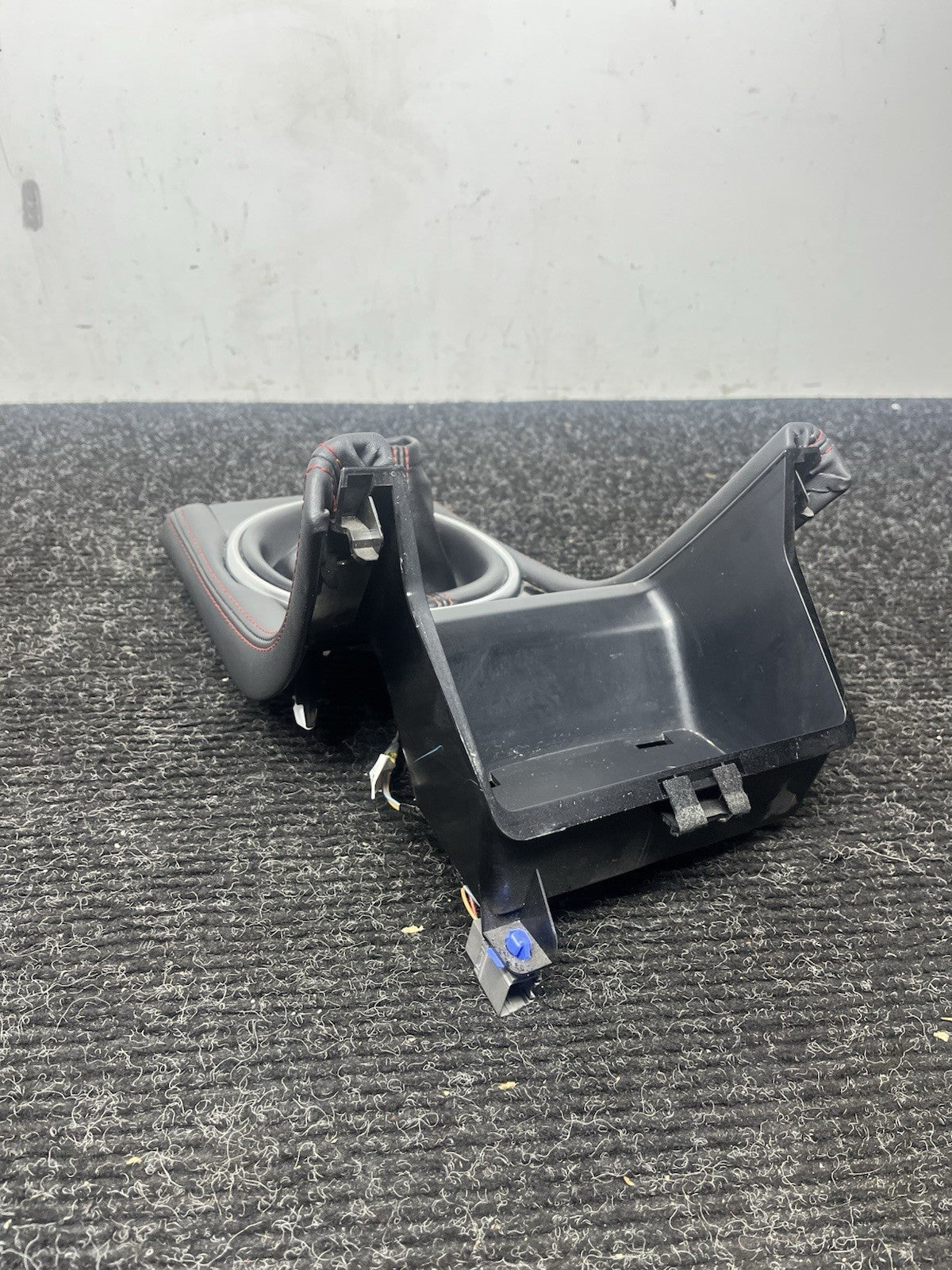 ☑️ 18-21 SUBARU WRX STI CENTER CONSOLE SHIFT BOOT SURROUND BEZEL PANEL TRIM OEM