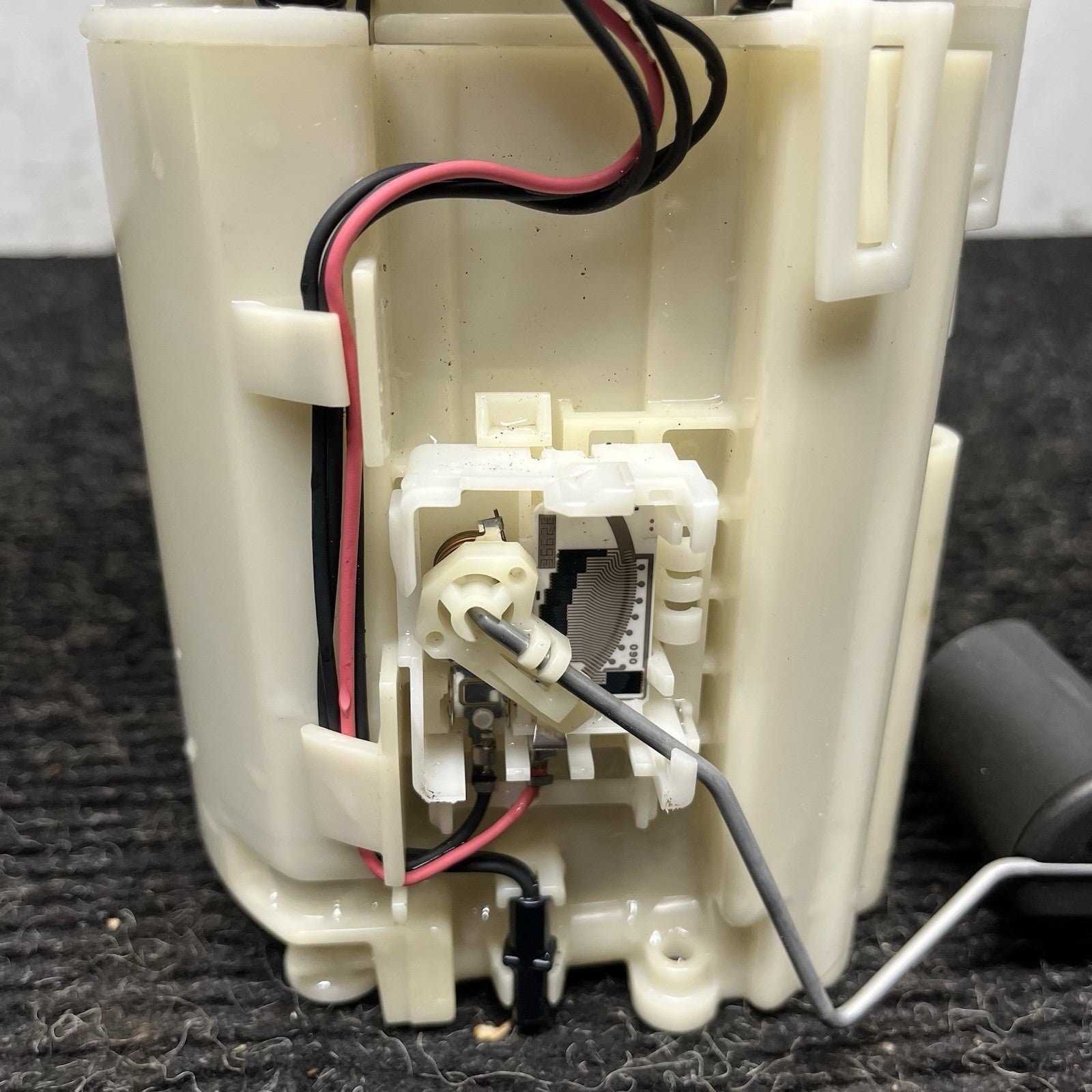 ☑️ 2008-2010 Subaru Impreza WRX OEM Fuel Sending Pump Assembly 42021AG040 08-10
