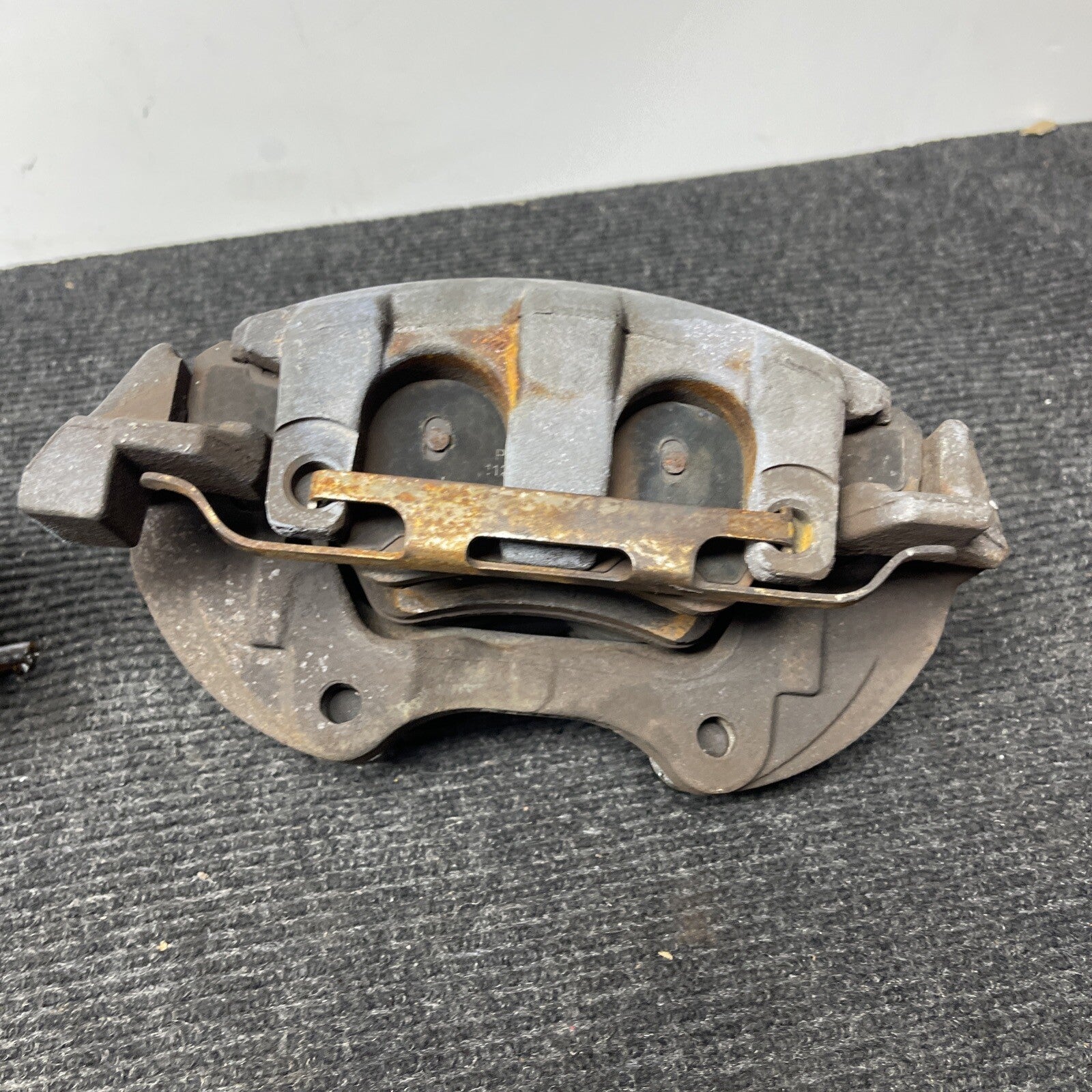 07-10 MERCEDES ML 350 W164 FRONT RIGHT LEFT BRAKE CALIPER ASSEMBLY 65652401 120K