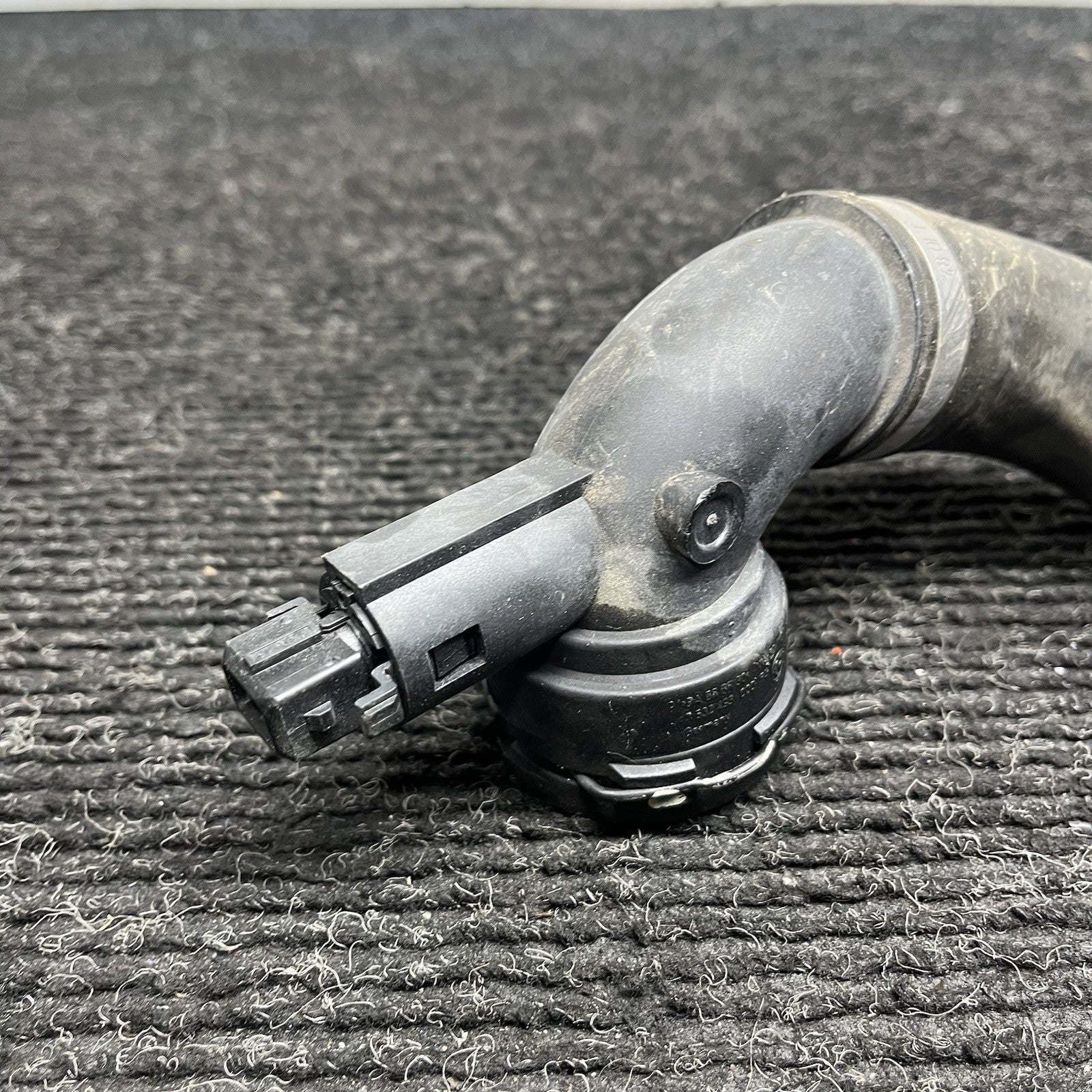 ☑️ 06-10 BMW E90 E91 325i 328i Lower Radiator Hose W Sensor Unit 7533978 OEM