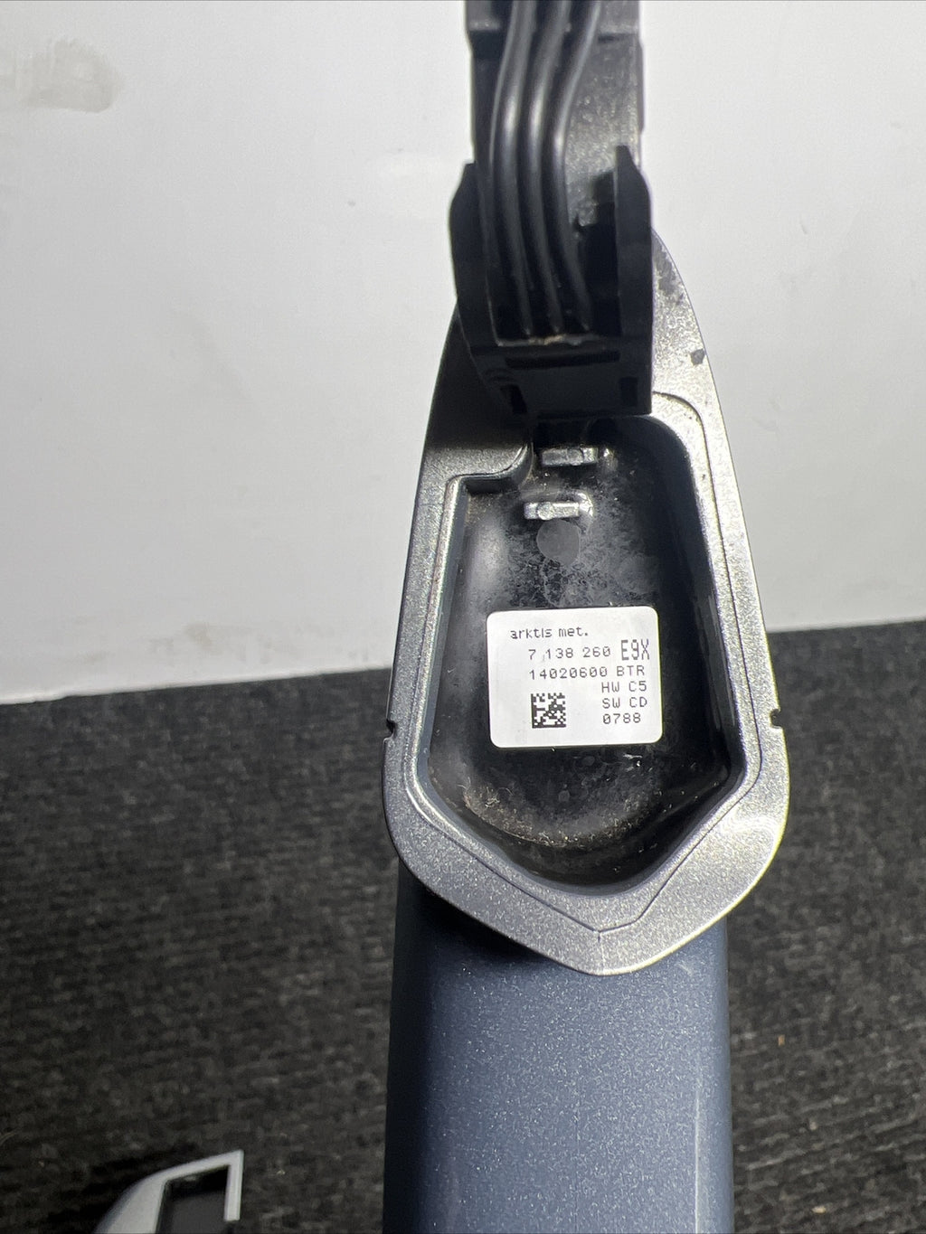 BMW 335i E92 Right Passenger Door Handle OEM A34 Comfort Access