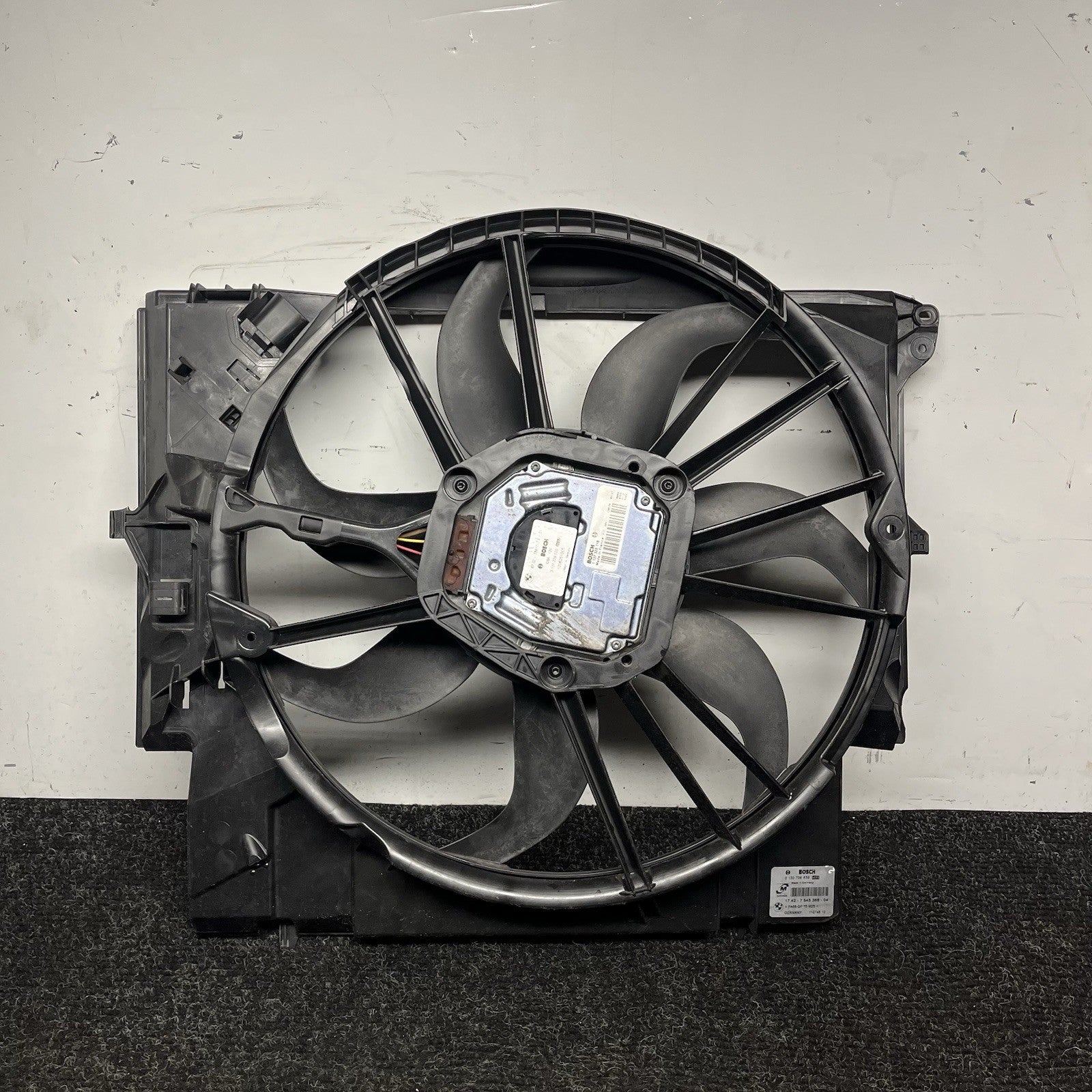 ☑️ 07-13 OEM BMW E88 E90 E92 N54 N55 Engine Radiator Cooling Auxiliary Fan 600W