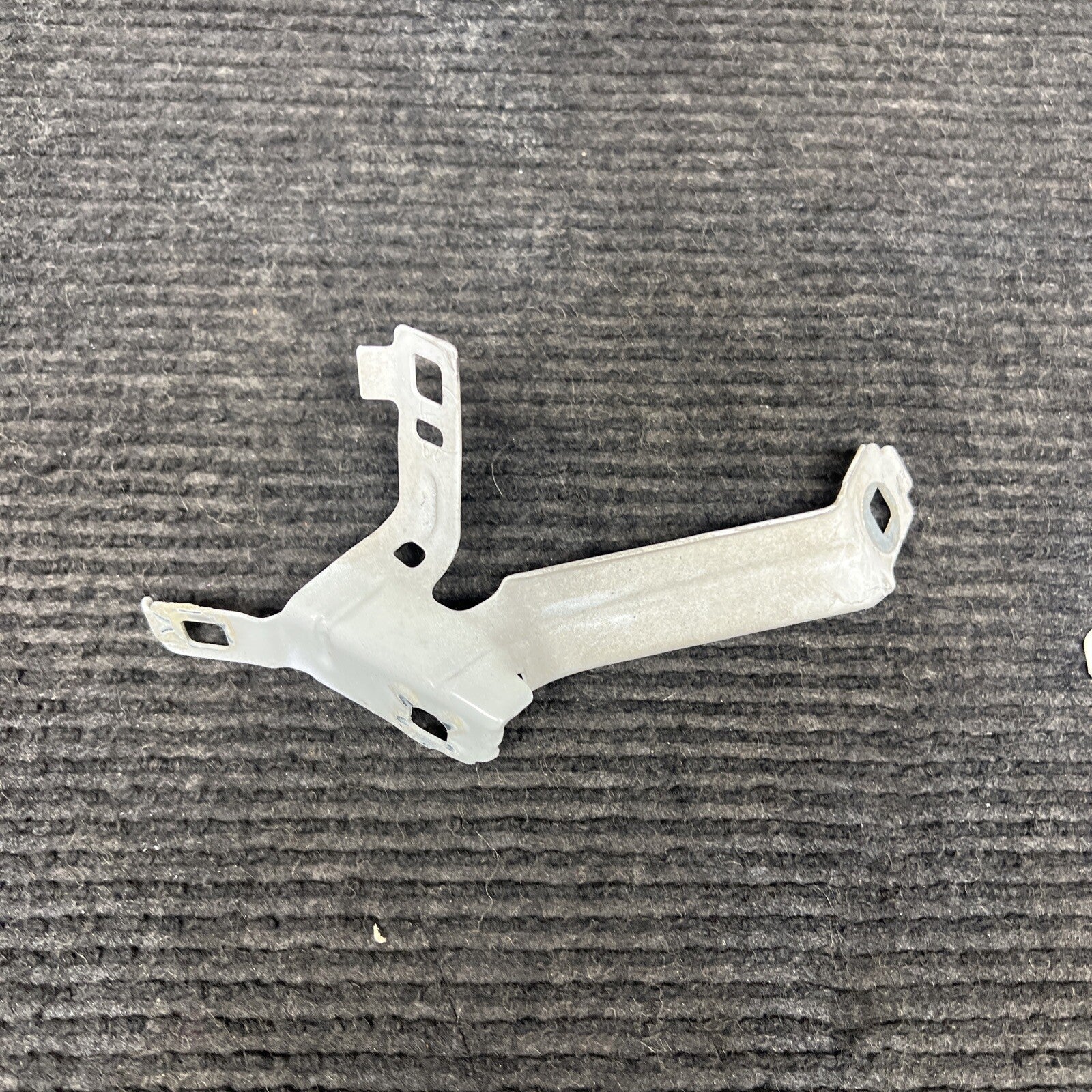 ☑️ 14-20 OEM BMW F22 F23 230 M235 Front Left Fender Wing Holder Brackets SET (3)