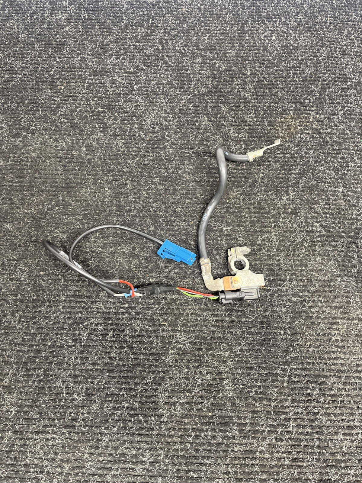 ☑️ BMW OEM E60 E61 E64 E70 545 535 550 M5 REAR TRUNK BATTERY NEGATIVE CABLE
