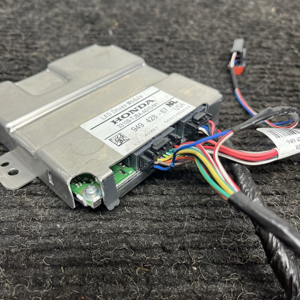 ☑️ OEM 2019-21 Acura RDX LED Headlight Driver Computer Module 33109-TJBA-A010-M1