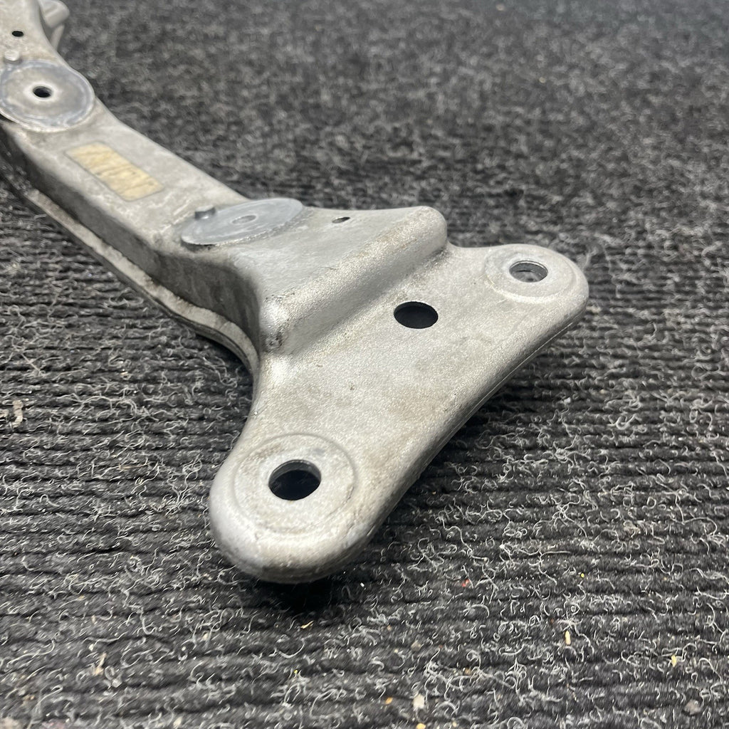 ☑️ 06-13 BMW E92 335i Automatic Transmission Mount Bracket Support OEM