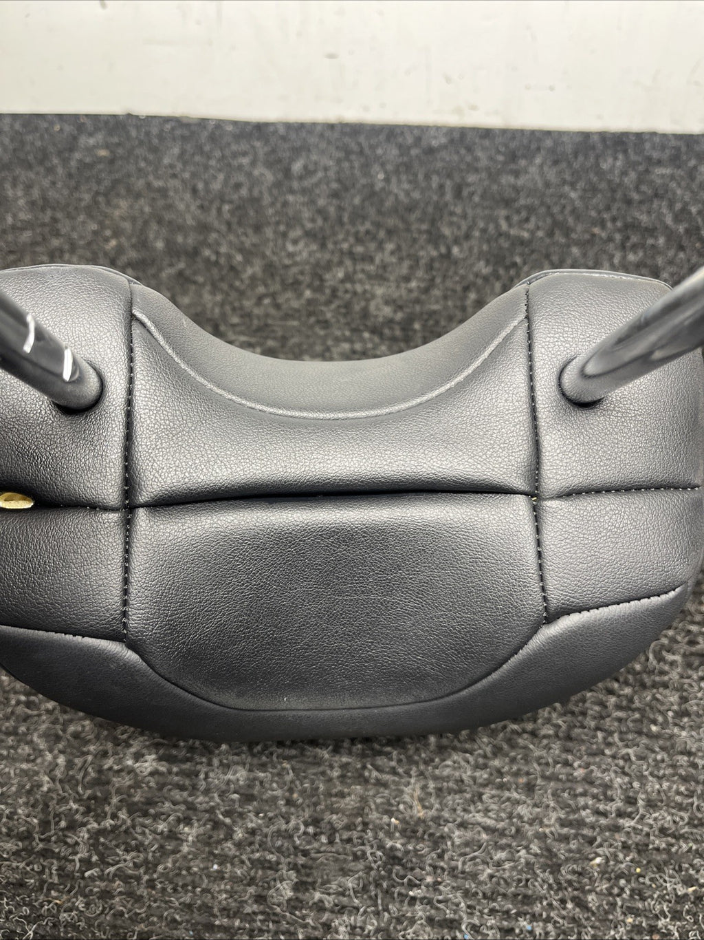 ☑️ 2013-2018 SCION FRS GT86 FRONT SEAT LEATHER RED STITCH HEAD REST