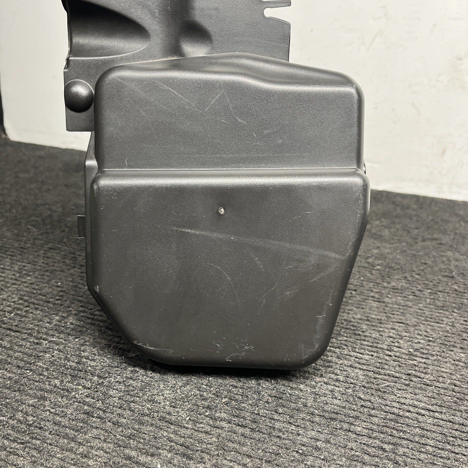 ☑️ 06-13 BMW E90 E92 RIGHT PASSENGER CABIN AIR DUCT HOUSING COVER OEM 6925018