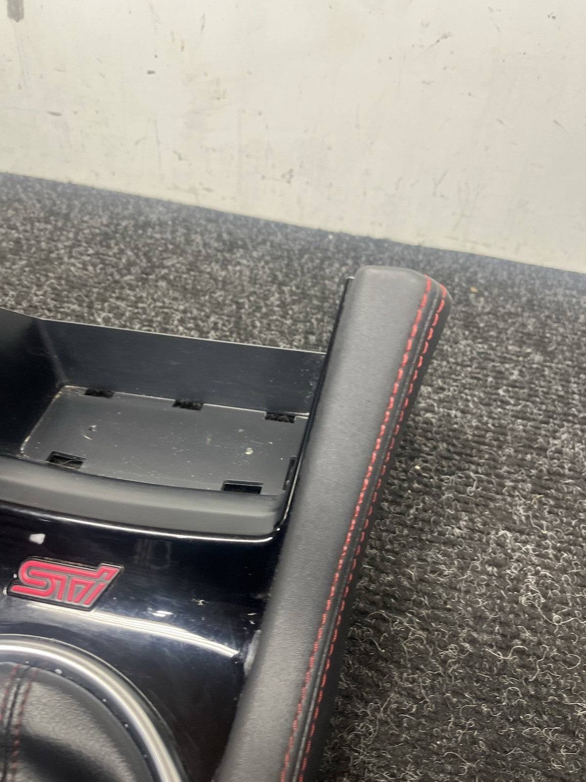 ☑️ 18-21 SUBARU WRX STI CENTER CONSOLE SHIFT BOOT SURROUND BEZEL PANEL TRIM OEM