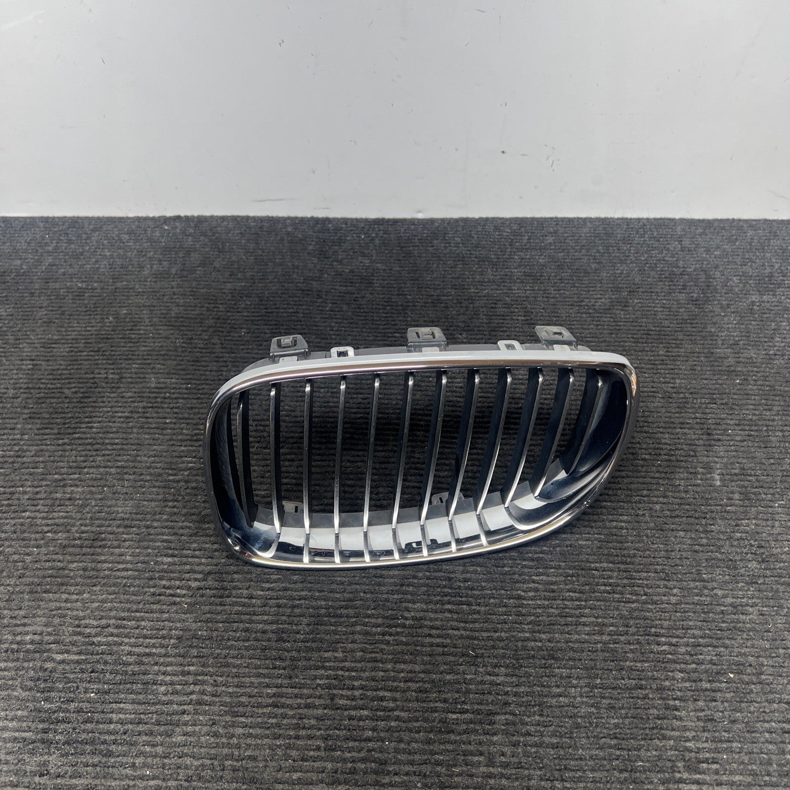 ☑️ Front Left Bumper Kidney Grille Chrome OEM BMW E82 E88 128i 135i 2008-2013