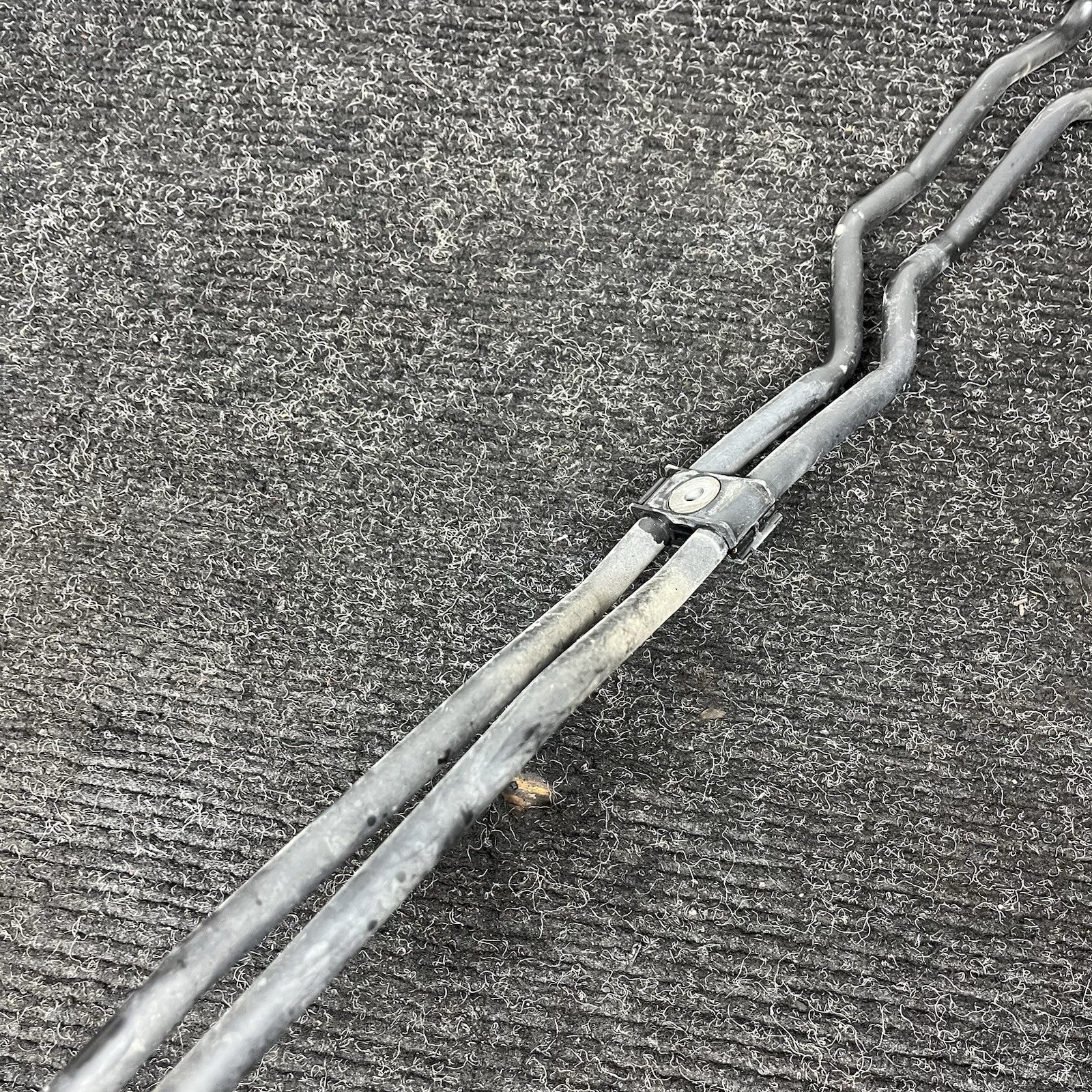 ☑️ BMW E90 E92 E91 328i N52 Automatic Transmission Oil Cooler Lines RWD OEM
