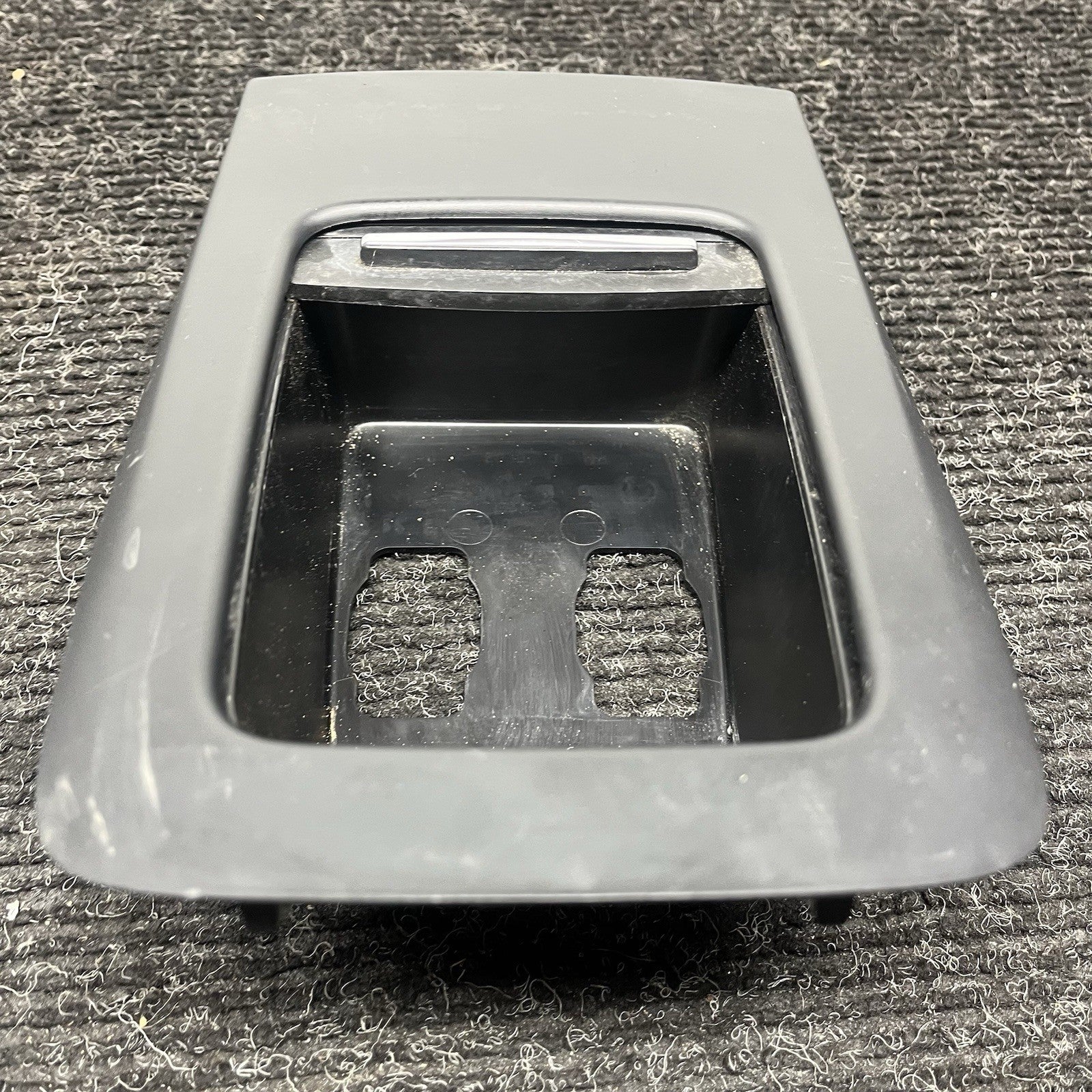 ☑️ 07-13 OEM BMW E92 E93 328 335 M3 Center Console Rear Storage Tray Trim Black